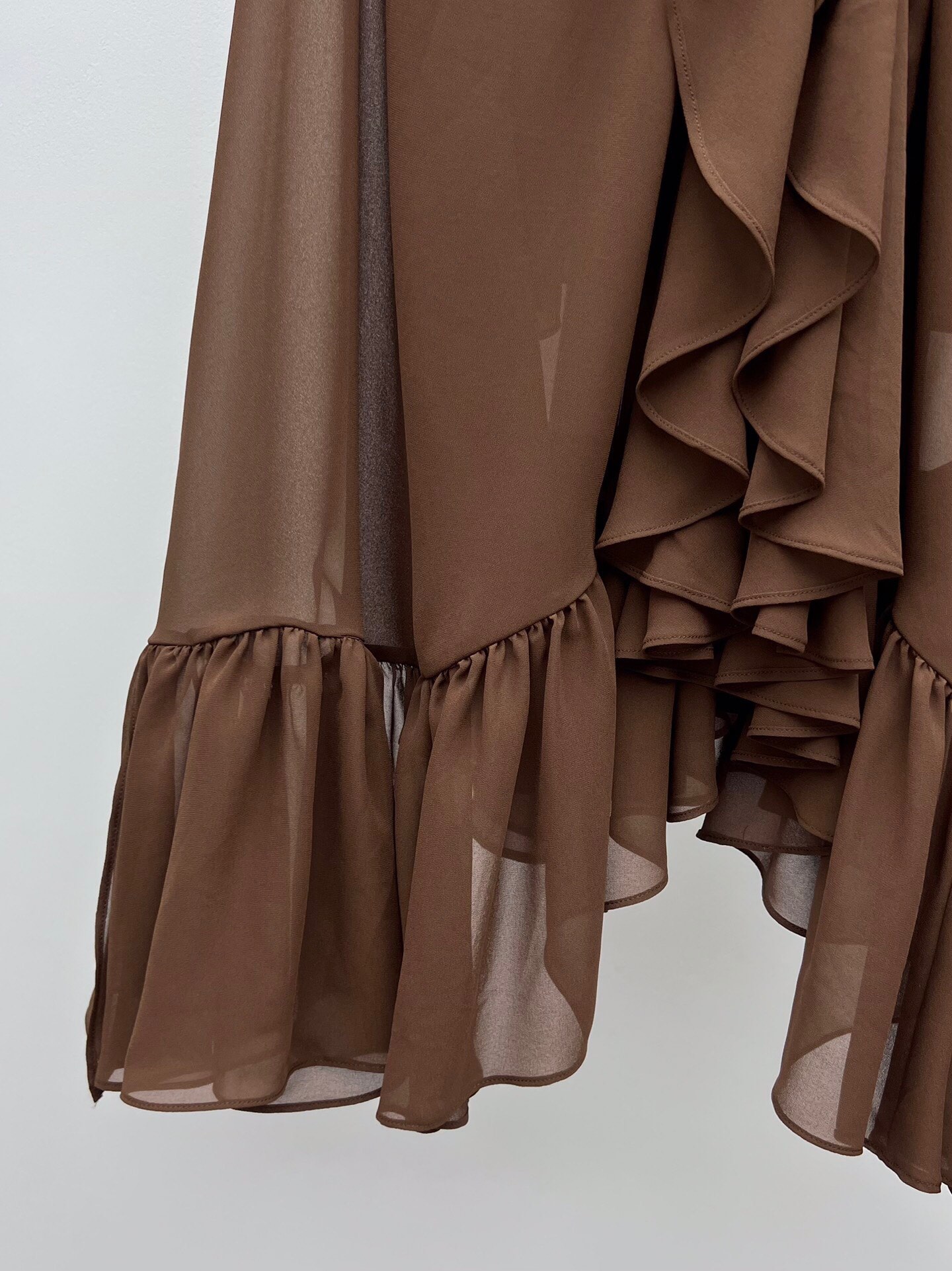 Stylish Saint Laurent Silk Dress Set for Fashionable Goddesses: P1449 Collection Summary - 图片 5