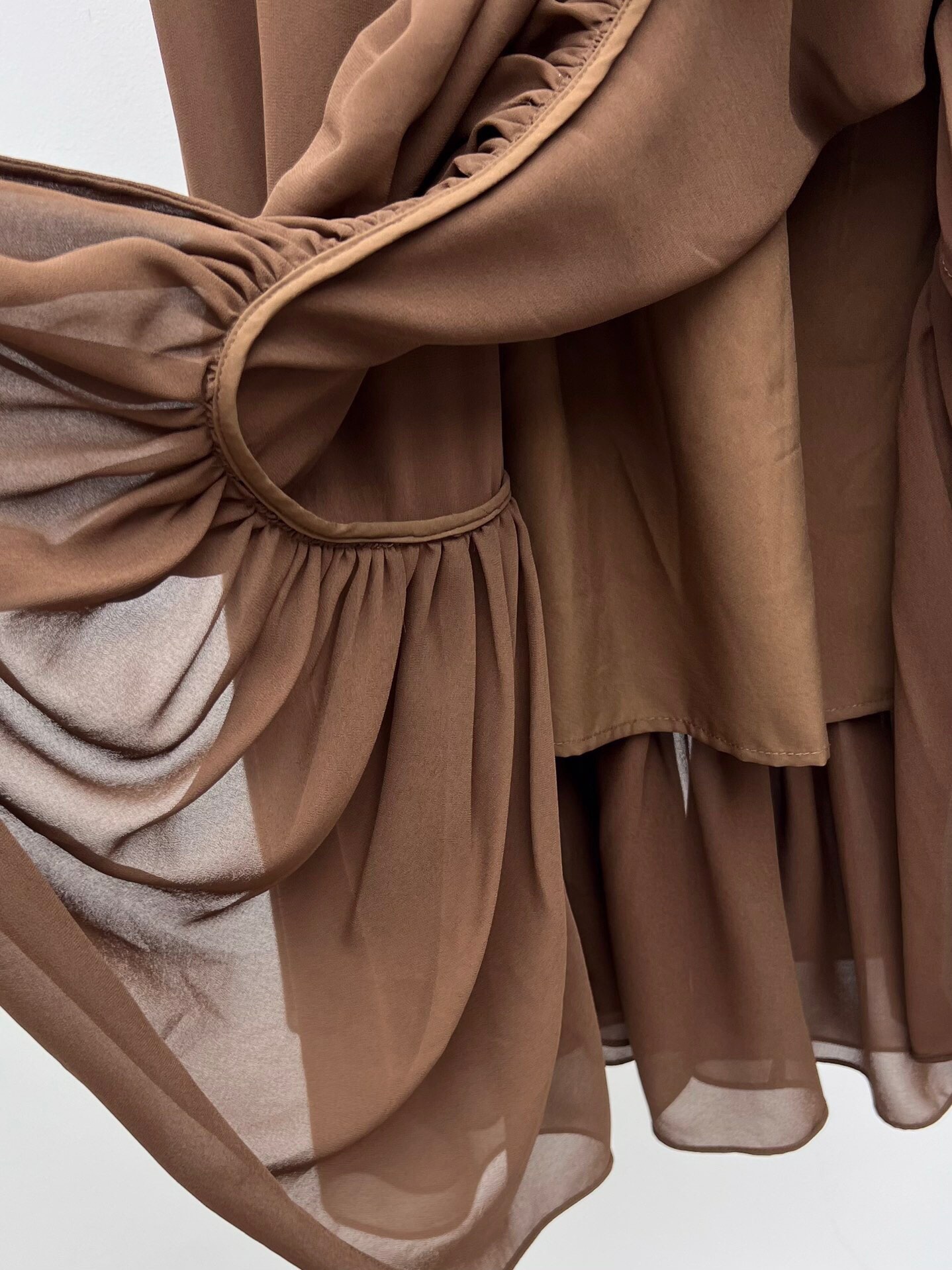 Saint Laurent Silk Dress Set: Elegant One-Size-Fits-All Goddess Outfit - 图片 5