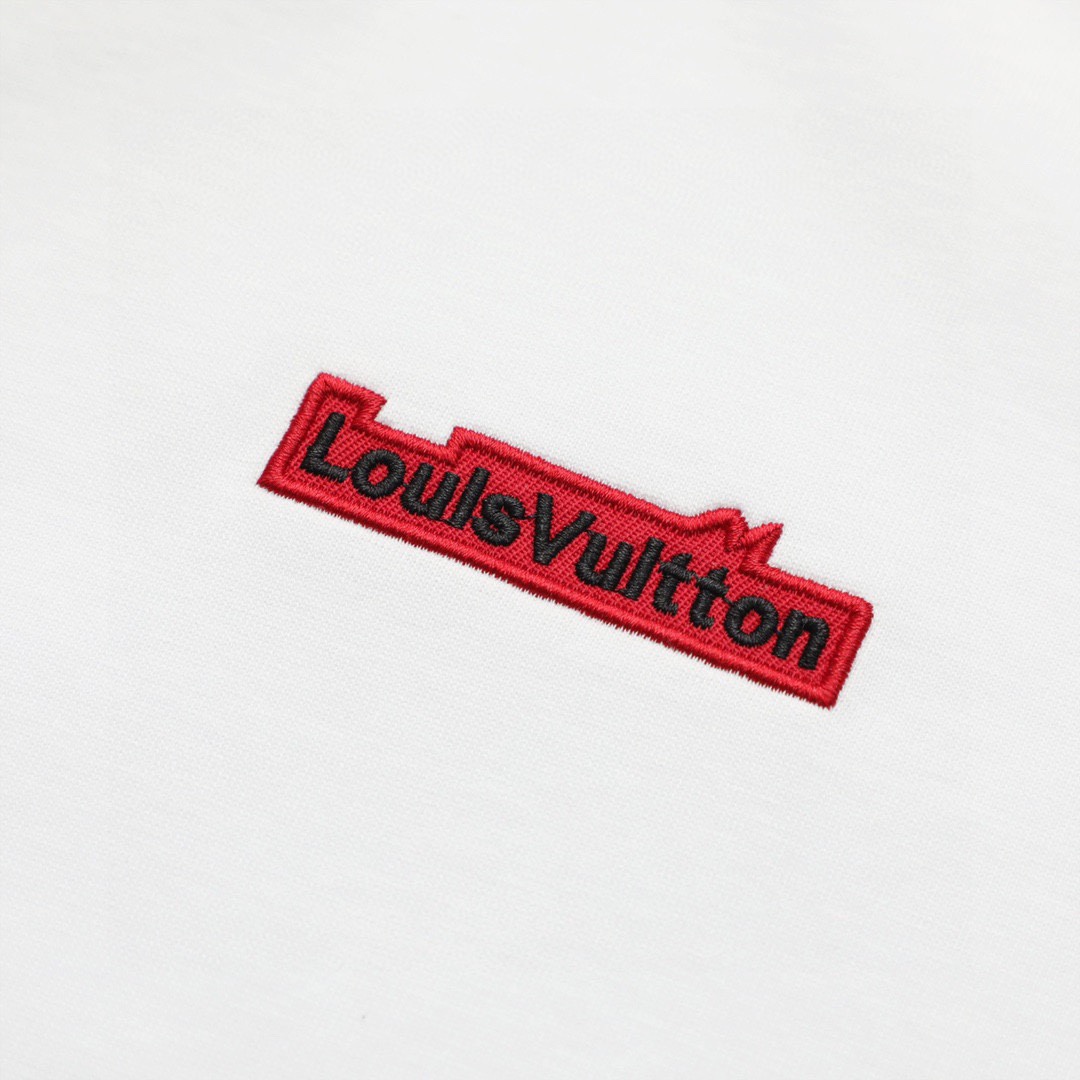 路易威登/Louis Vuitton 夏季新款 红色小标刺绣圆领短袖T恤
