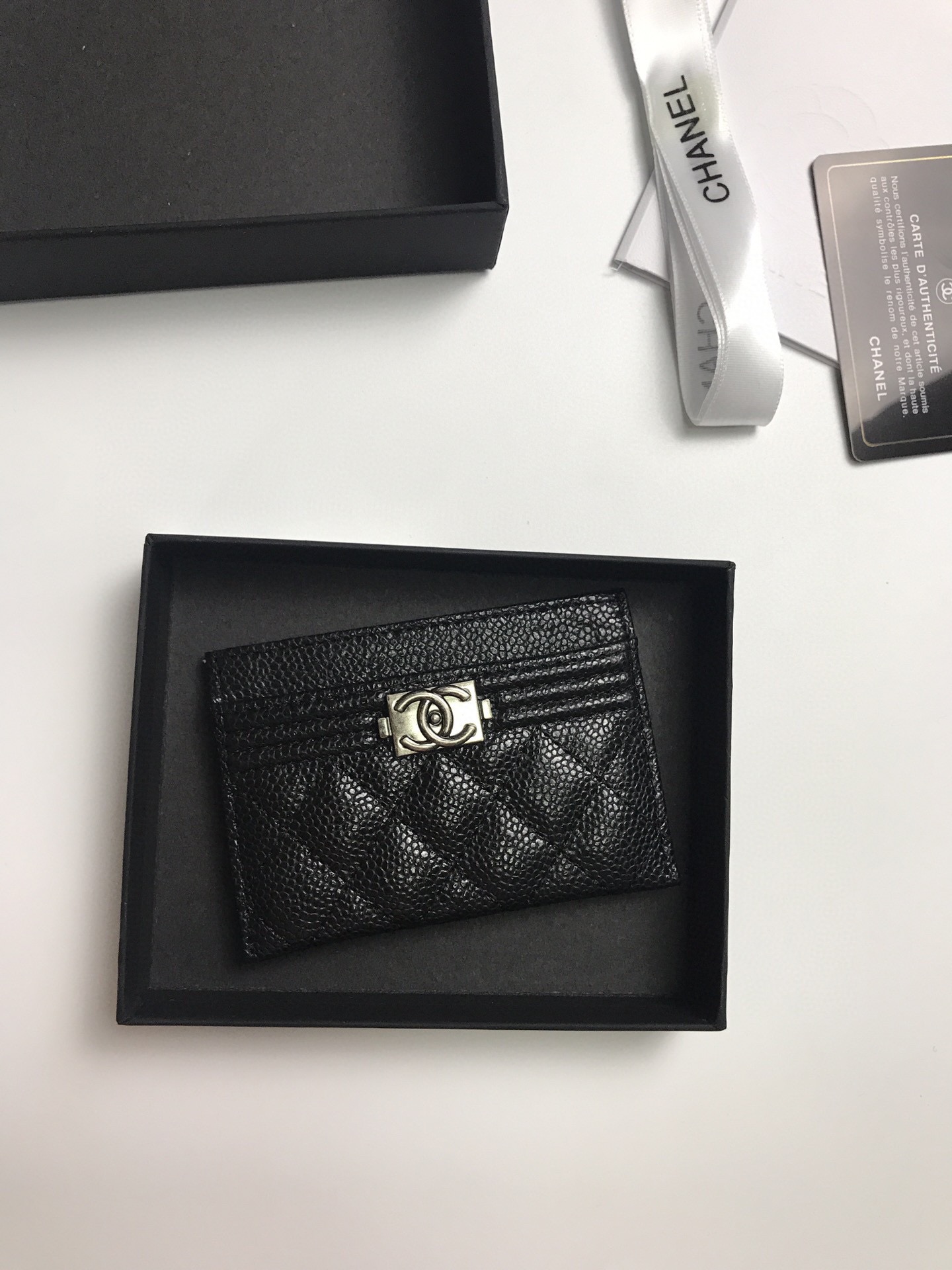 Chanel香奈儿 魚子酱牛皮カードケース 高品質