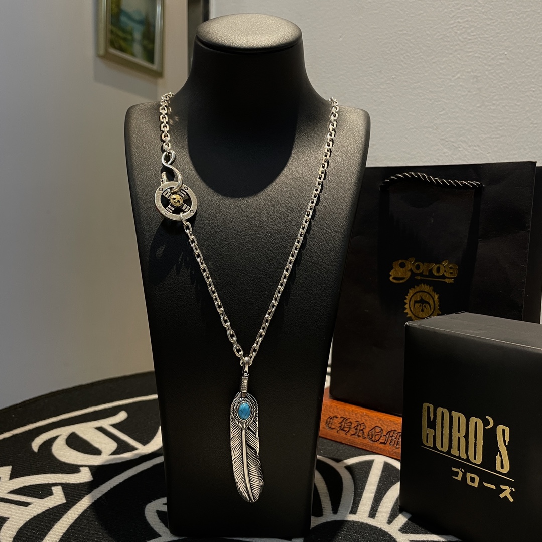 NO:107474,[New Products are on the Shelves] Goro Takahashi Goro Matsushi Feather Necklace, Top Version, Accepted Exclusive Shooting, Focus on the High-end Market, Absolutely Different from the Ordinary Version!  The details of the picture product are consistent with ZP!  Original production process, precision quality, purely handmade, authentic model opening, fashion essentials, both men and women can wear, same couple style, rock punk silver style, retro elements, trendy and versatile, same style on the official website, fine jewelry, necklace19860909【新品上架】Goro’s高桥吾郎松石羽毛项链,顶级版本 认准独家拍摄 主攻高端市场 绝对区别普通版本！图片产品细节与ZP一致！原版制作工艺 精工品质 纯手工打造 ～正品开模潮流时尚必备 男女均可佩戴 情侣款同款 摇滚朋克泰银风格 复古元素 潮流百搭 官网同款,饰品精品,necklace,Jewelry