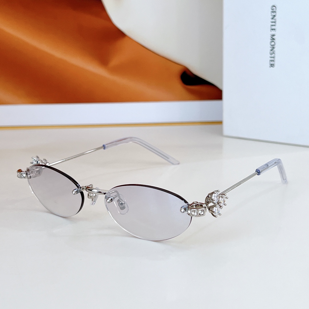  GENTLE MONSTE*
MODELOrora
SIZE：55口20-151
🔝🔝