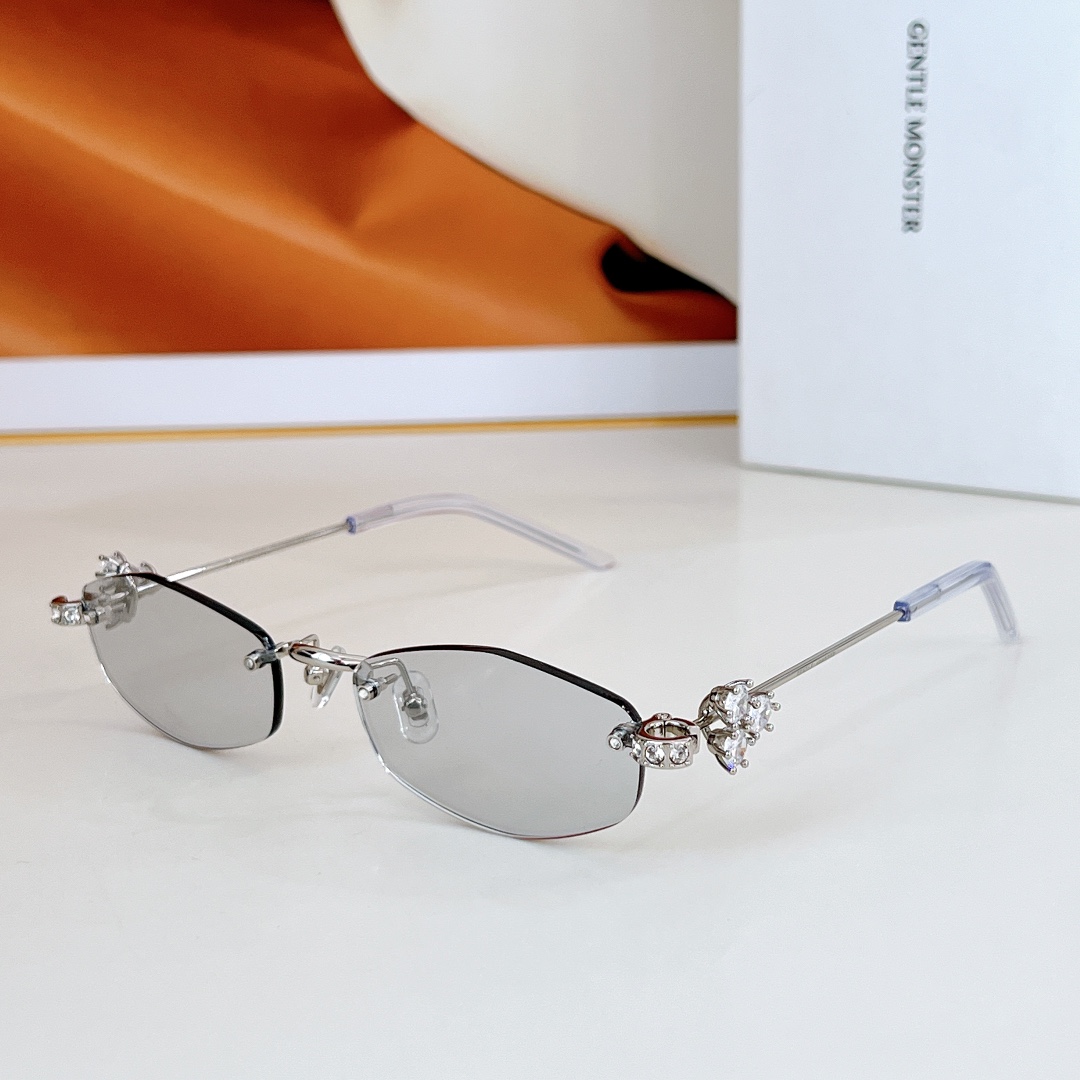  GENTLE MONSTE*
MODELGILTZ
SIZE：55口20-151
🔝🔝