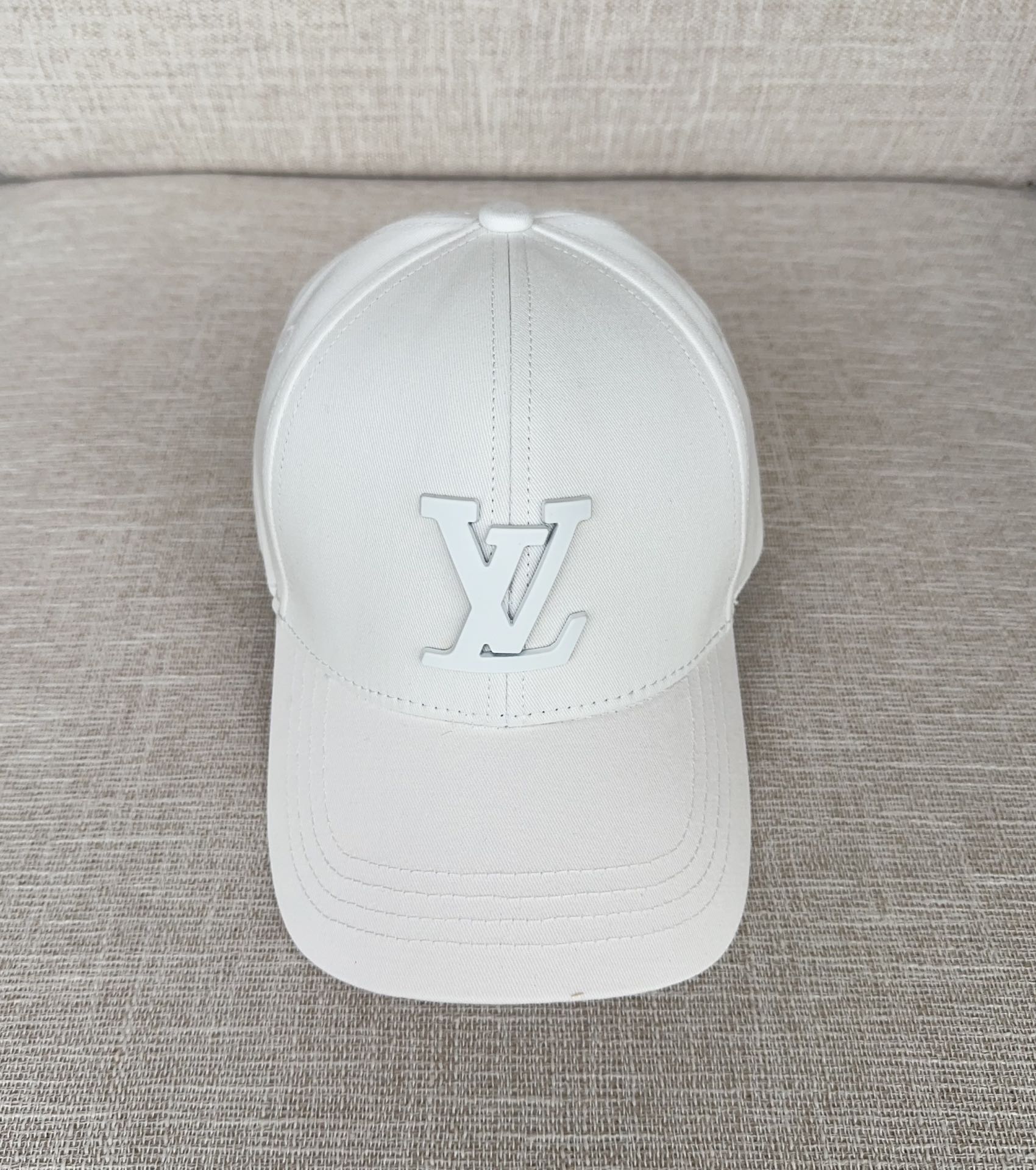 NO:224862,LV Louis Vuitton Baseball Cap Light and Breathable. Perfect Stylish, Exclusive Live Shot, Suitable Hats for Men and Women, Straw Hats, Fisherman's Hats, Baseball Hats, Knitted Hats, Louis vuitton, Louis vuitton, Espadrilles, Hats19860909LV路易威登棒球帽 轻盈透气.完美版型,独家实物拍摄,男女适用帽子草帽渔夫帽棒球帽针织帽,帽子,louis vuitton,louis vuitton,espadrilles,hats,hat