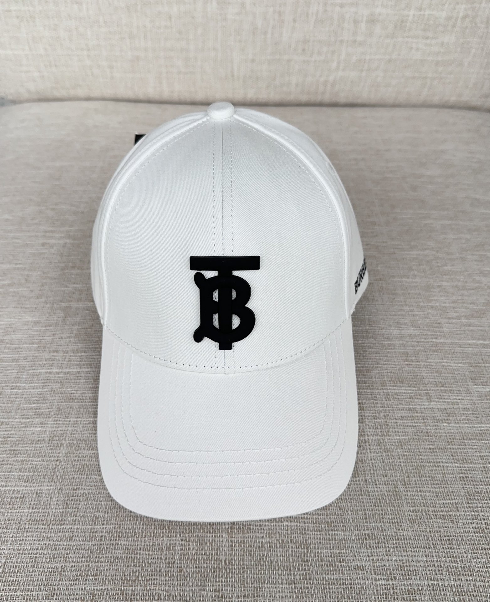 NO:224833,Burberry 2025 baseball cap, big brand synchronization, super easy to match, shipped!  Hat Straw Hat Fisherman Hat Baseball Hat Knitted Hats, Hats, Burberry, espadrilles, hats19860909巴宝莉 2025棒球帽,大牌同步,超好搭配,出货！帽子草帽渔夫帽棒球帽针织帽,帽子,burberry,espadrilles,hats,hat