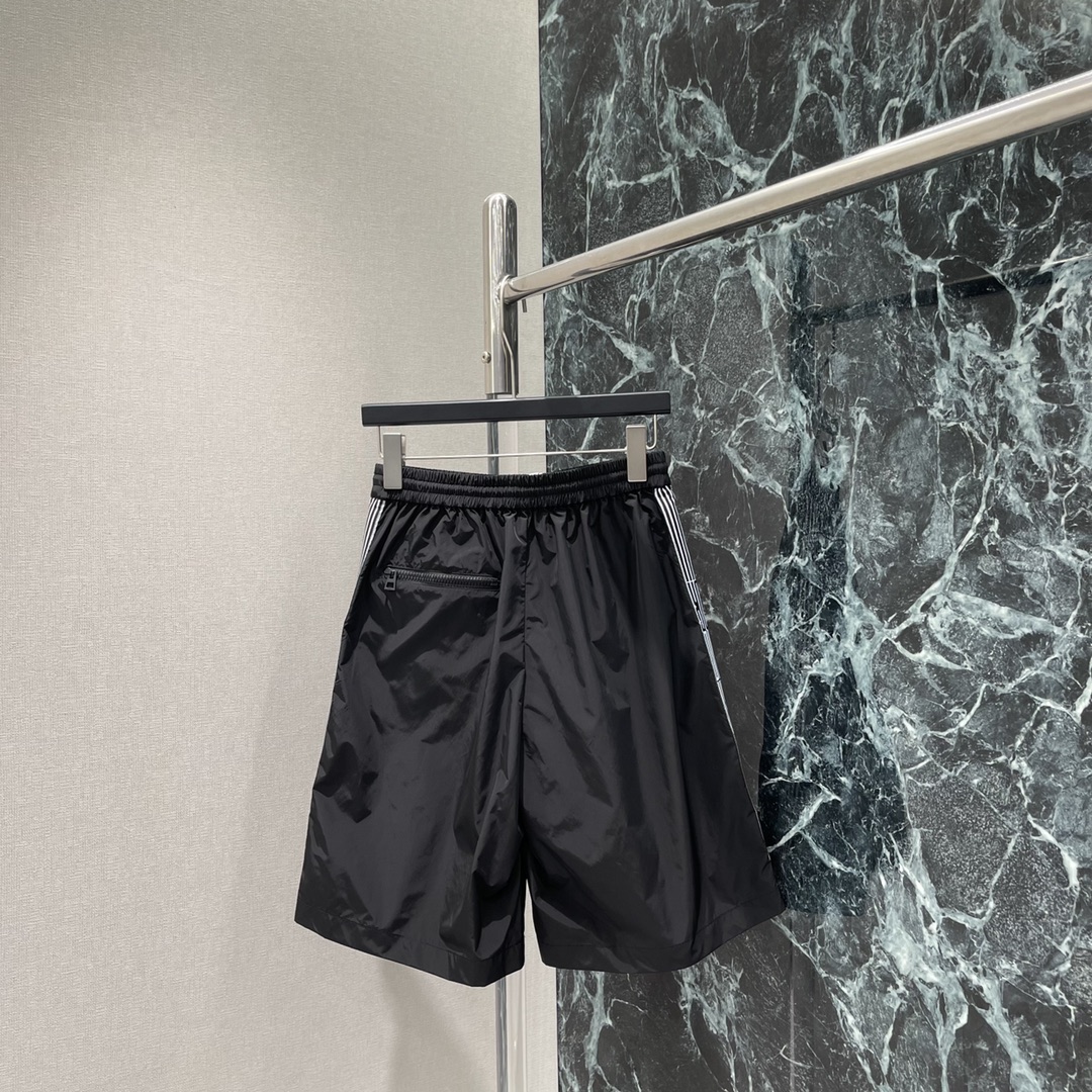 “2025 Summer Female Suit Collection: Custom-Styled, All-Colored, Four-Season Singles with Side-Lined Stripings” - 图片 8
