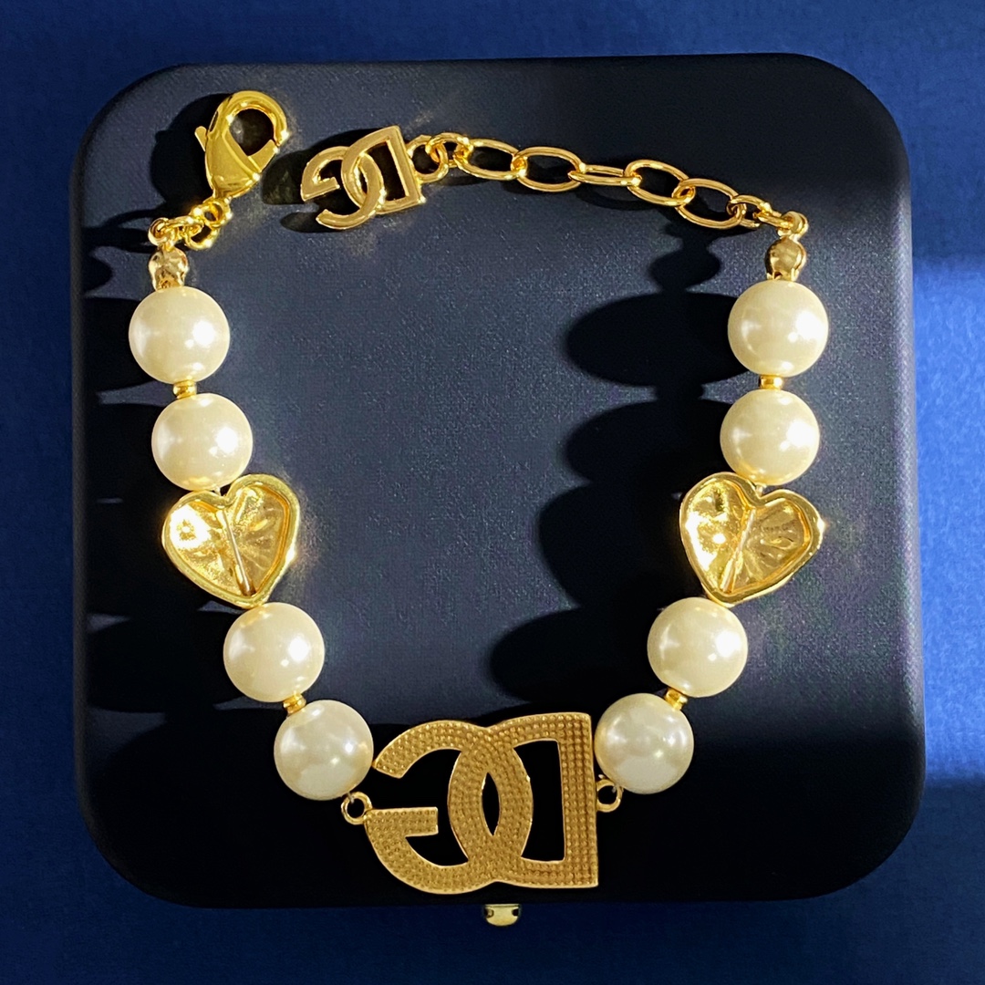 DG94 p133 D.G. Dugarbena, O.K., the D.G., the heart-shaped pearl bracelet, brass material, gold - 图片 5