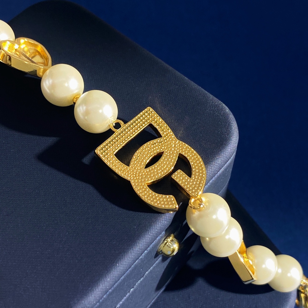 DG94 p133 D.G. Dugarbena, O.K., the D.G., the heart-shaped pearl bracelet, brass material, gold - 图片 2