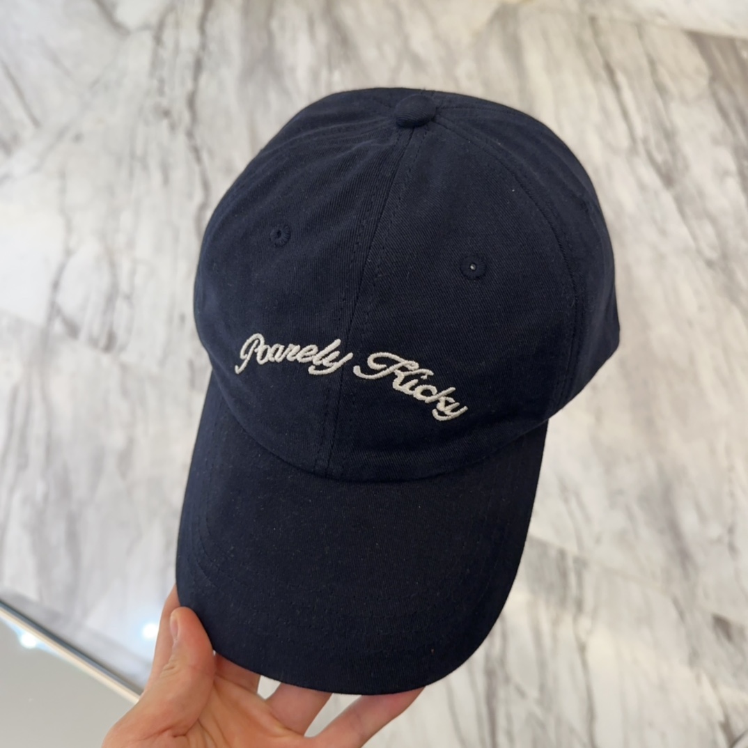 NO:224864,New simple embroidered baseball cap, very trendy!  Casual sports style, super easy to wear clothes!  Hat Straw Hat Fisherman Hat Baseball Hat Knitted Hats, Hats, espadrilles,hats19860909新款简约刺绣款棒球帽,很潮！休闲运动款,超级好搭衣服！帽子草帽渔夫帽棒球帽针织帽,帽子,espadrilles,hats,hat