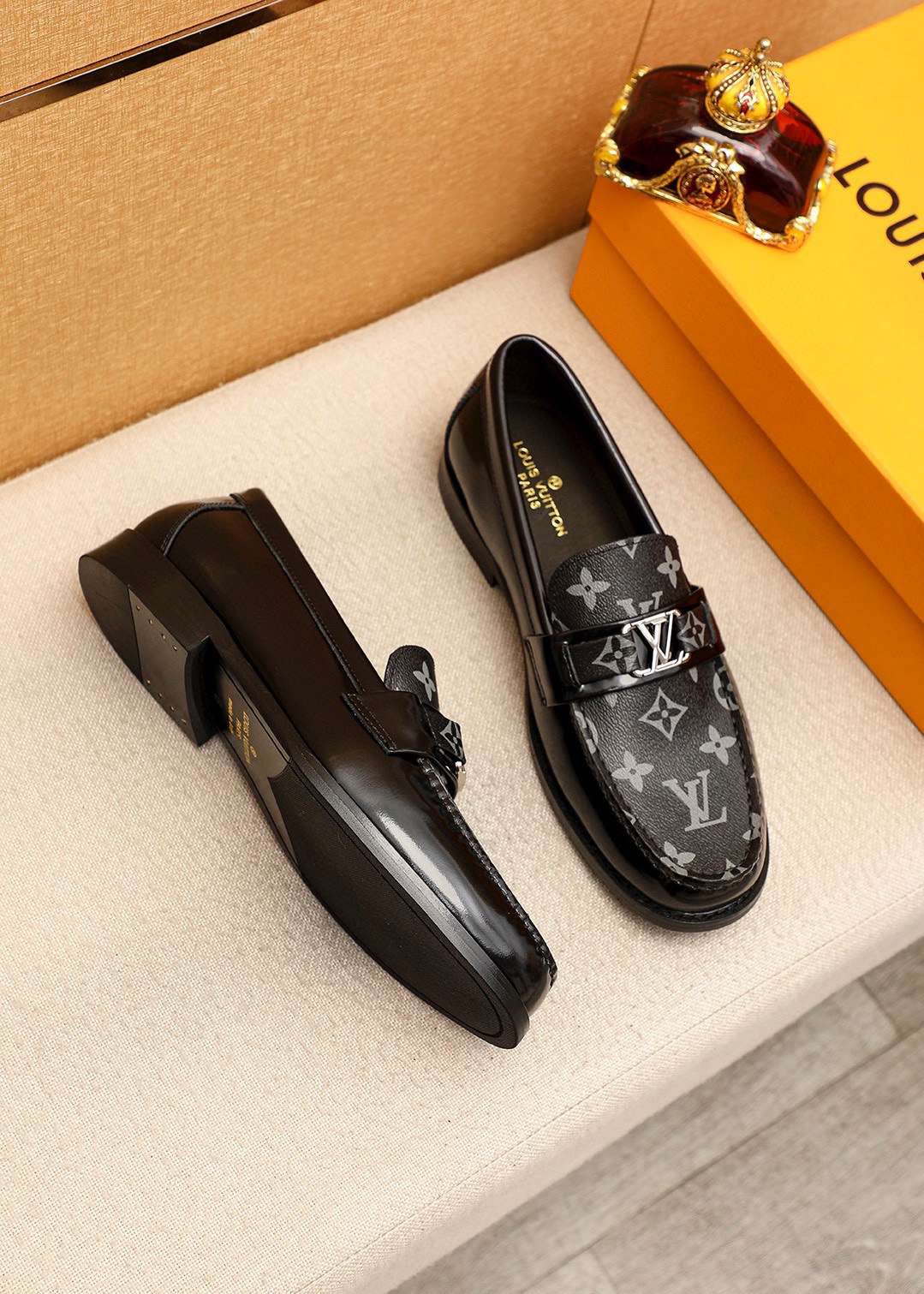 Louis Vuitton Men's Casual Leather Loafers | Iconic Monogram Design 3 i1742095423 2252 1