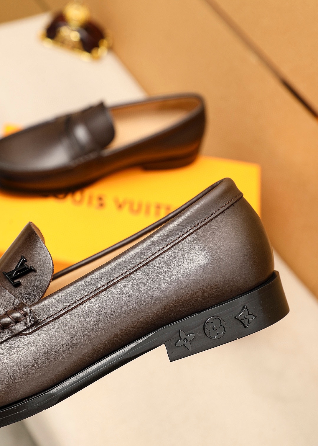 Louis Vuitton Men's Leather Loafers - Premium Quality, Classic Design 9 i1742095748 3162 7