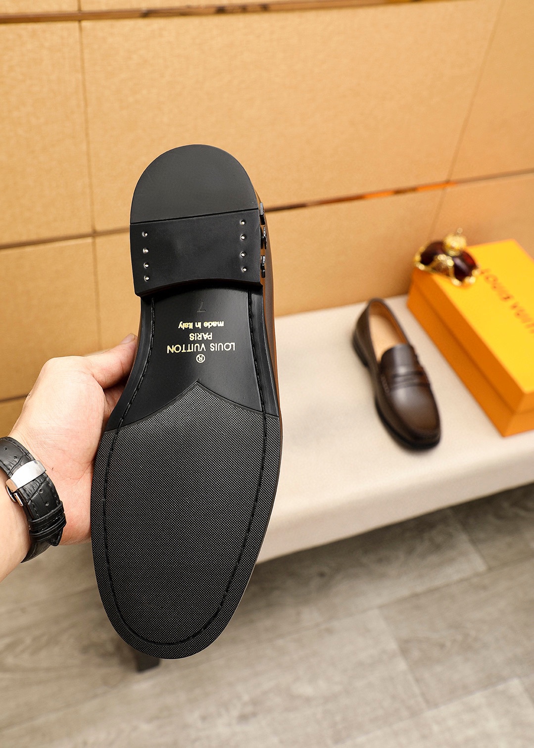 Louis Vuitton Men's Leather Loafers - Premium Quality, Classic Design 10 i1742095748 3266 8