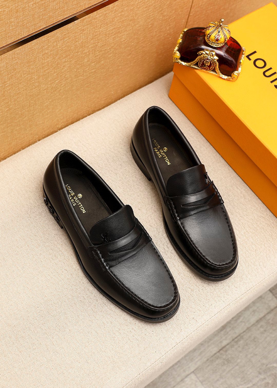 Louis Vuitton Men's Leather Loafers - Classic Style, Sizes 38-44