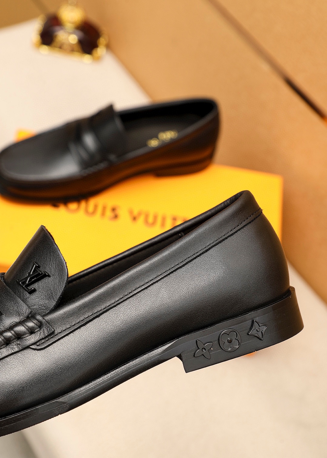 Louis Vuitton Men's Leather Loafers - Classic Style, Sizes 38-44 8 i1742095779 9593 6