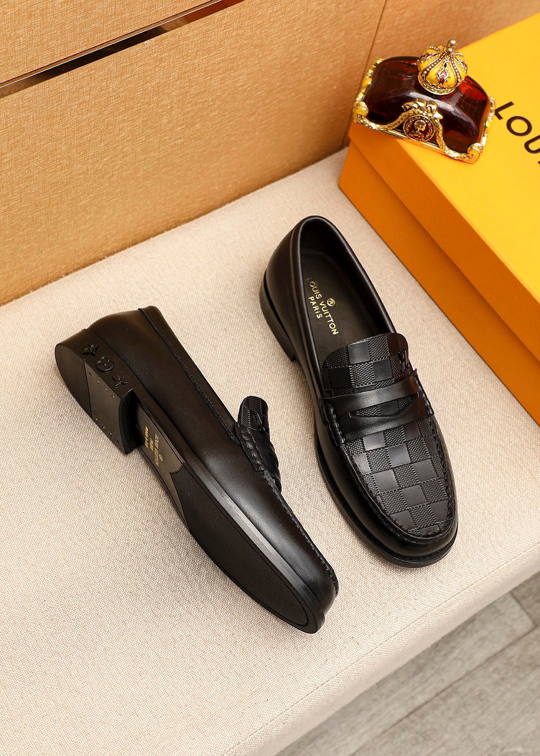 Louis Vuitton Men's Leather Loafers - Classic Style & Ultimate Comfort 3 i1742095811 9901 1