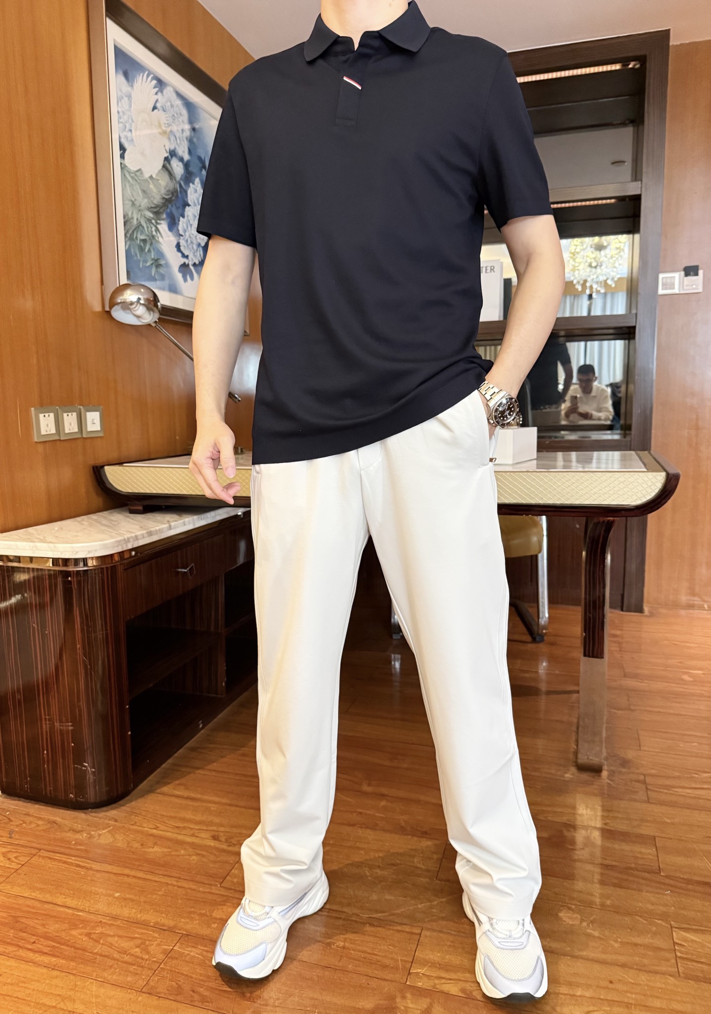 NO:129157,The latest hot-selling Polo in TB-2025 counters is shipped, and the hot-selling items in European and American counters are available!  Selected Italian imported Tianshi cotton   recycled fiber fabrics with the latest design, the exquisite brand on the chest is quite fashionable, and there is no need to say much about the effect of the upper body. The number of codes is 48-56 (model 173/130 wears 48, with Hong Kong Lane Crawford gift box packaging), alexander wang19860909TB-2025专柜最新爆款Polo出货 欧美专柜热销单品！精选意大利进口天丝棉 再生纤维面料搭配最新的设计,胸前的精致品牌相当彰显时尚 上身效果不用多说.码数48-56（模特173/130穿48,配香港连卡佛礼盒包装）,,alexander wang,Men's clothing