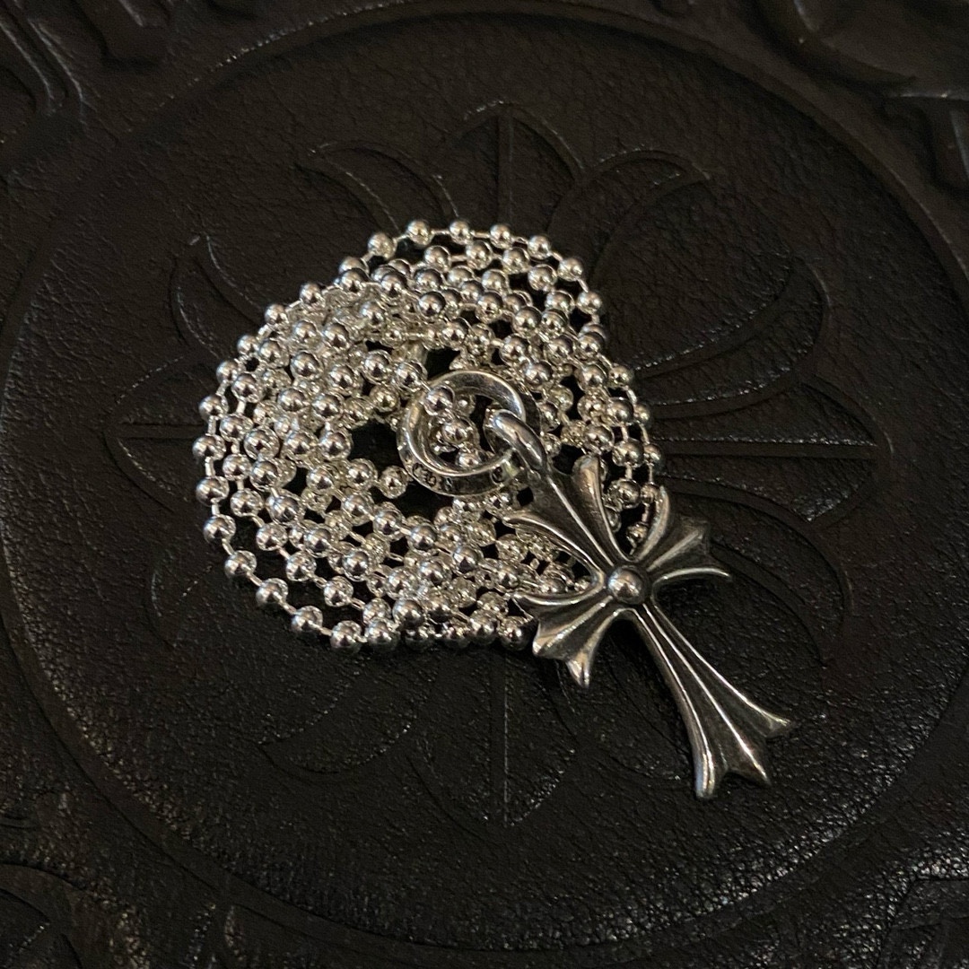 NO:107589,Croxin Letter ring cross - Spot Single ring classic necklace Full of details Differentiate the market version Customized model for mold opening, complete package set, matched with round bead chains* with pearl chains, jewelry boutique, chrome hearts, necklace19860909克罗心 字母环十字架 -现货 单环比较经典的项链 细节满分 区别市面版本 开模定制款 包装整套配齐 配圆珠链*配珍珠链,饰品精品,chrome hearts,necklace,Jewelry