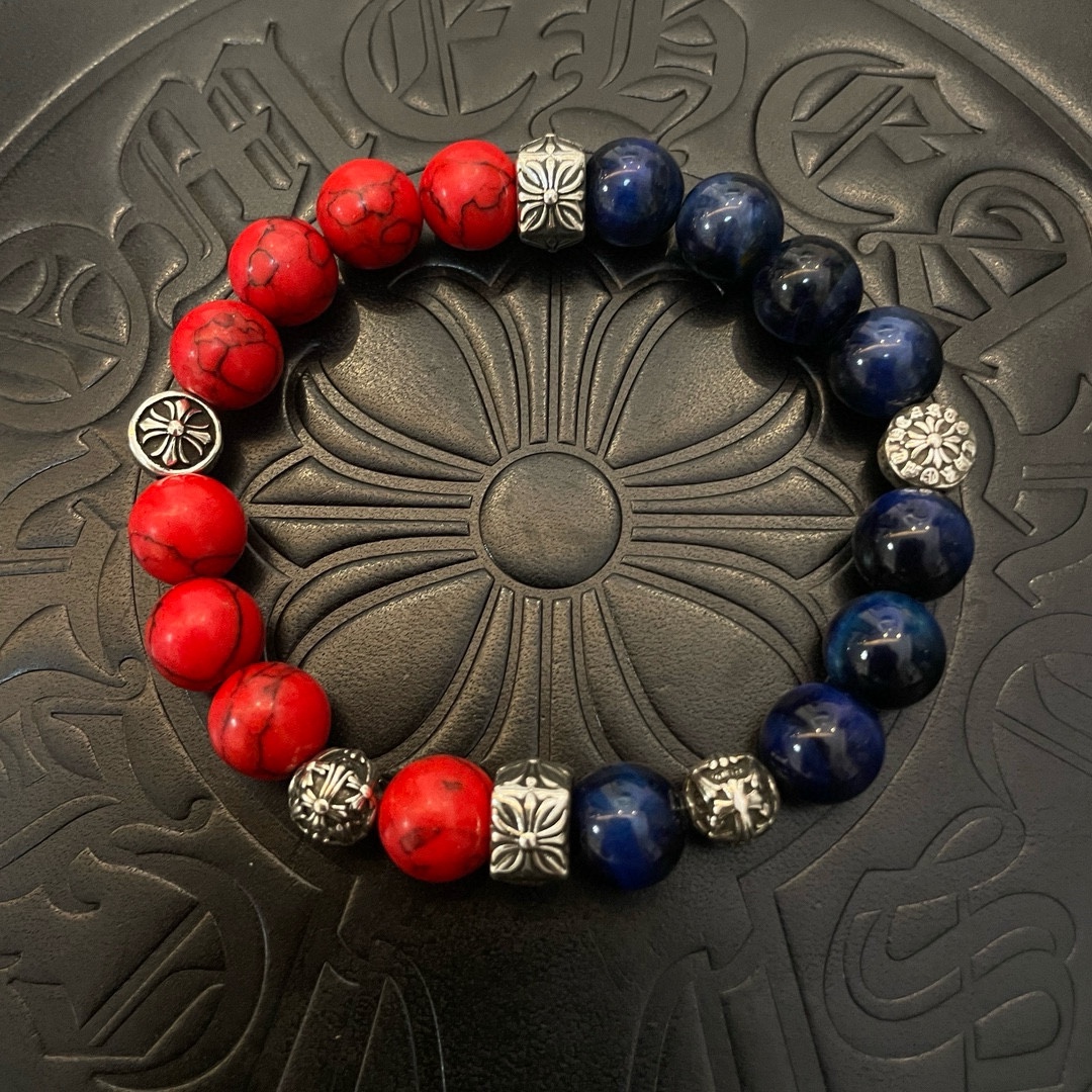 NO:107600,New [Counter Quality] Chrome Hearts Croxin Classic retro multi-element color-blocking bracelet, Kuaishou/ins/Little Red Book popular, different concave and convex and convex design styles present unique. Cross Scout flowers are Croxin's logo, so they last longer. Genuine version of Chrome Hearts Croxin, different from the market, benchmark the quality of the version, look at the details of the letter printing, the degree of retro old gray oxygen. Seiko version!  , jewelry boutique, chrome hearts, chrome hearts, bracelet19860909新款【专柜品质】Chrome Hearts克罗心 经典复古多元素拼色手串手链 ,快手/ins/小红书热门,凹凸造型不同的花纹设计风格呈现出与众不同 十字架童军花是克罗心的标志 所以更经久不衰 正品打版Chrome Hearts克罗心 区别市场普通轻版 对版对标品质 看字印细节 复古做旧灰氧程度.精工版本！,饰品精品,chrome hearts,chrome hearts,bracelet,Jewelry