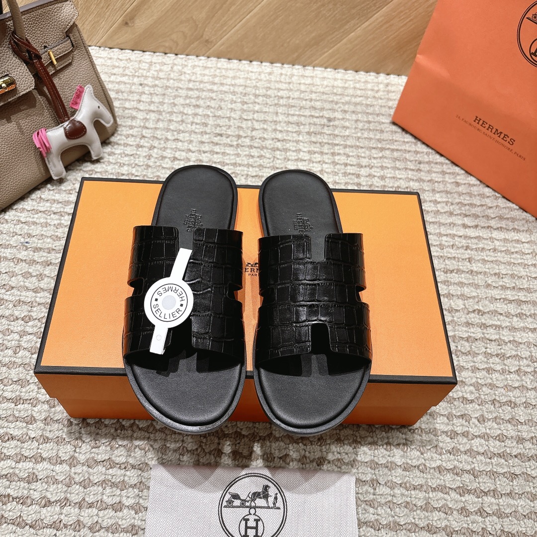 NO:240567,HERNES Hermes leather fabric, sheepskin, high-end H men's drag Italian wear-resistant leather sole, urgently needed for the market, handmade and fine. Original copy, code number 39-48, (38.39., 45, 46 customized, no return or replacement) full set of packaging leather sole, slippers, hermes, slippers, sheepskin, Leather soles19860909HERNES爱马仕真皮面料、羊皮里、高端H男拖意大利耐磨真皮大底、市场急需货源手工精细.原版复制、码数39-48,（38.39.、45、46订制不退不换）全套包装真皮大底,拖鞋,hermes,slippers,sheepskin,Leather soles,Women's Shoes