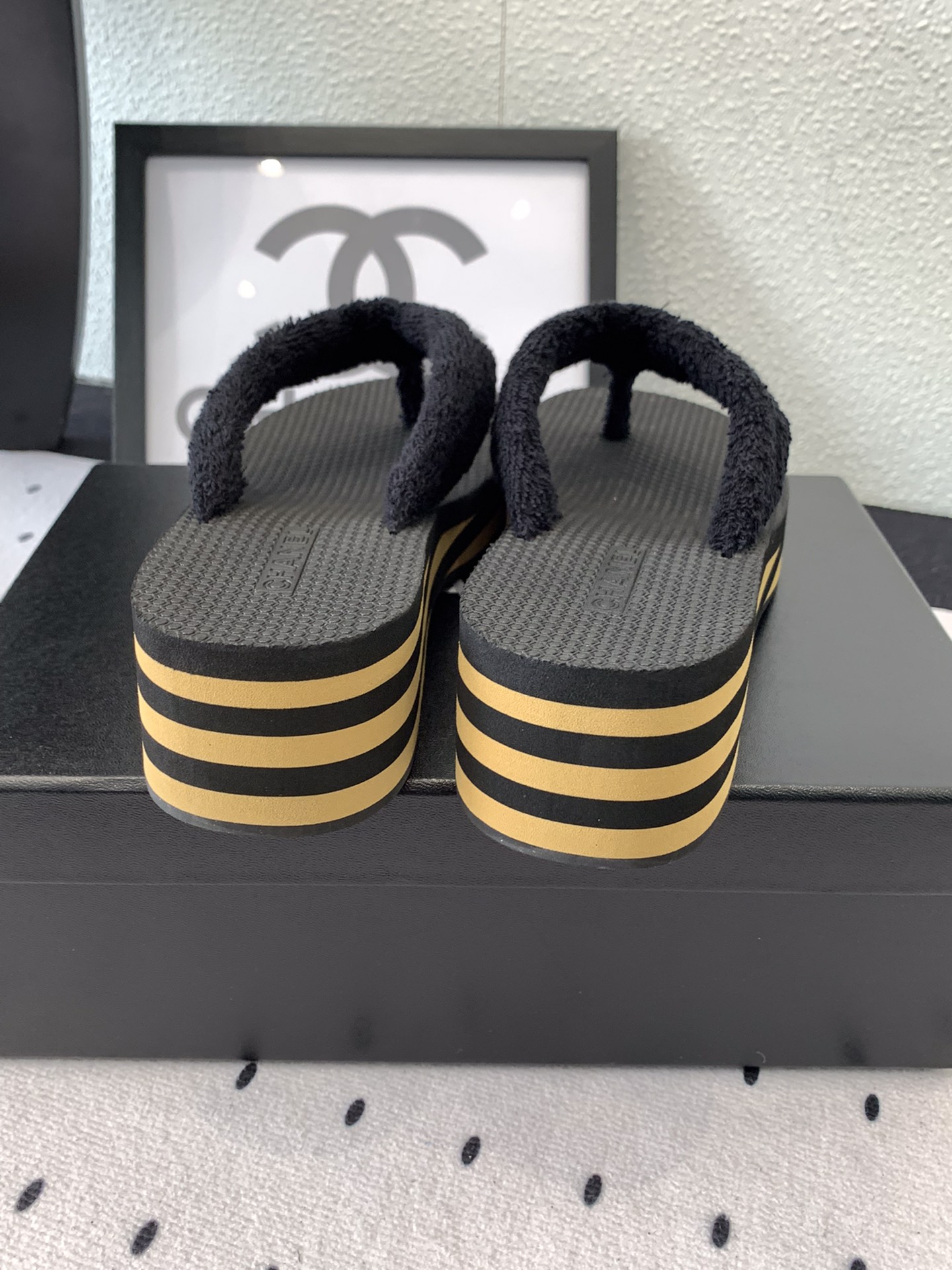 Chanel Chanel早春新款夹趾人字拖鞋