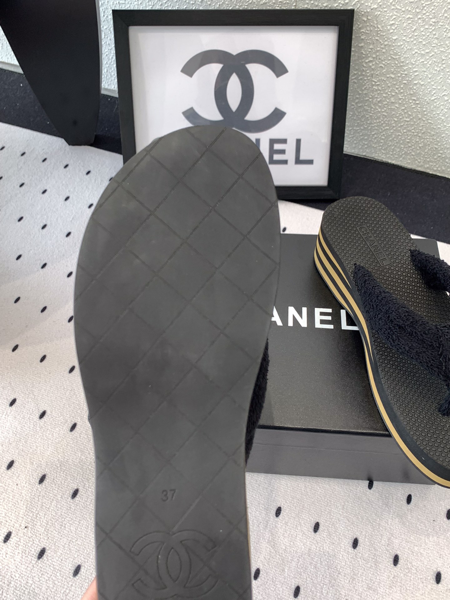 Chanel Chanel早春新款夹趾人字拖鞋