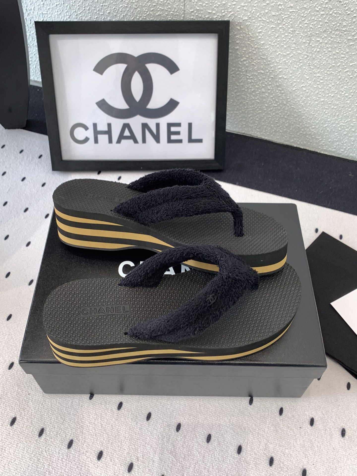 Chanel Chanel早春新款夹趾人字拖鞋