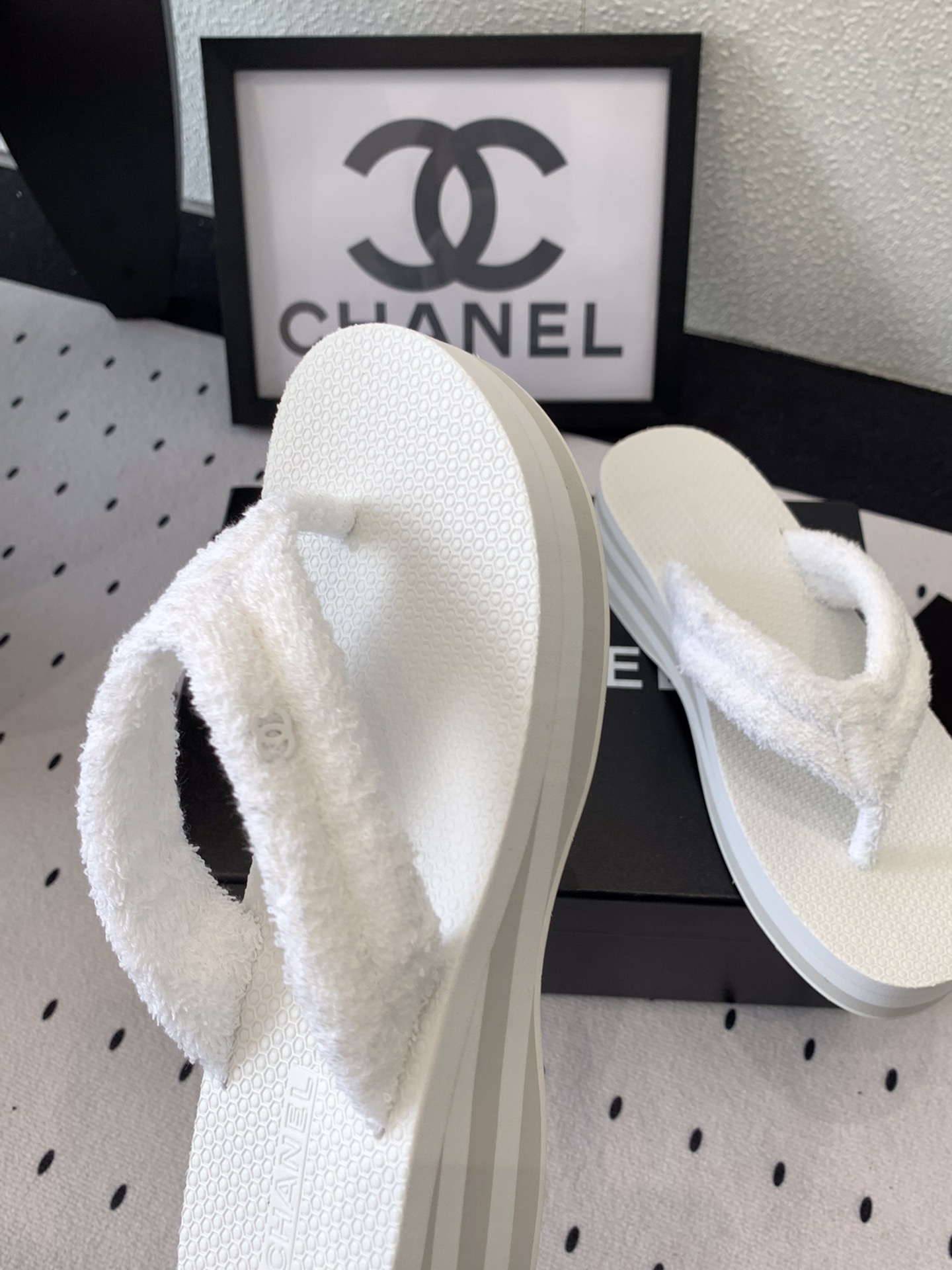Chanel Chanel早春新款夹趾人字拖鞋
