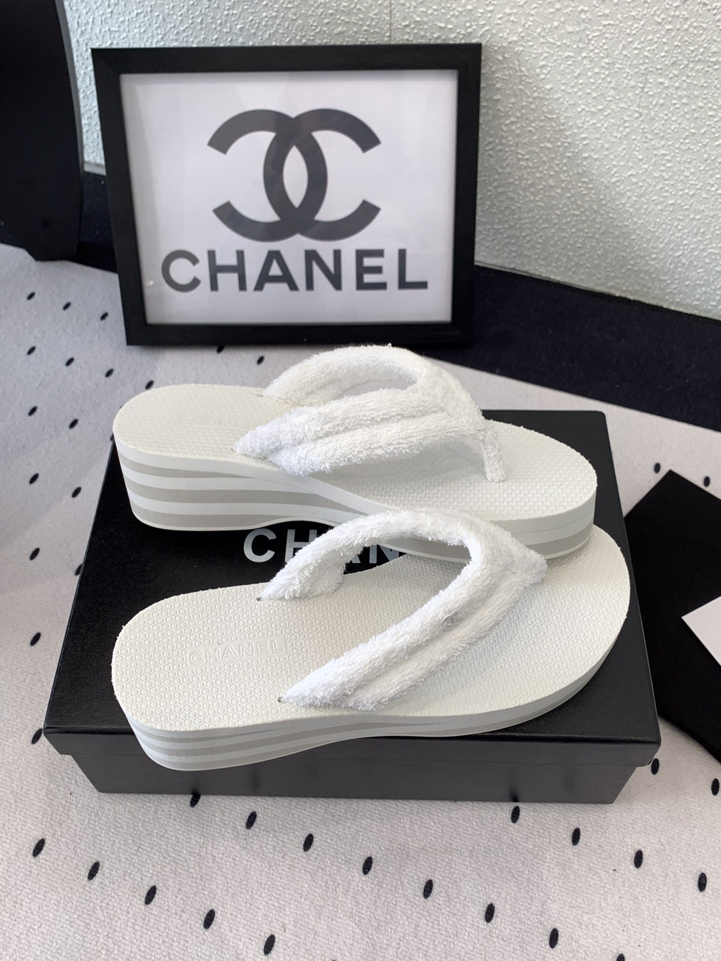 Chanel Chanel早春新款夹趾人字拖鞋