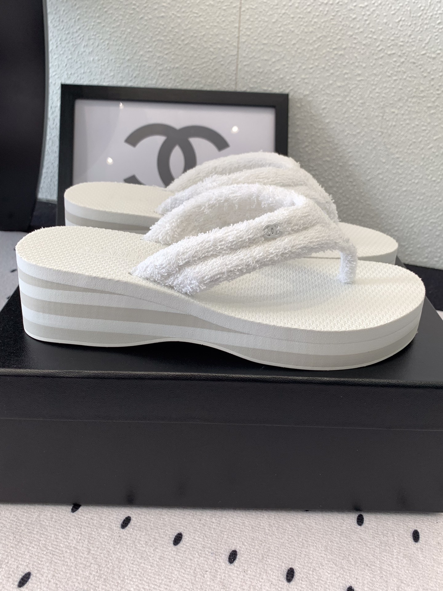 Chanel Chanel早春新款夹趾人字拖鞋