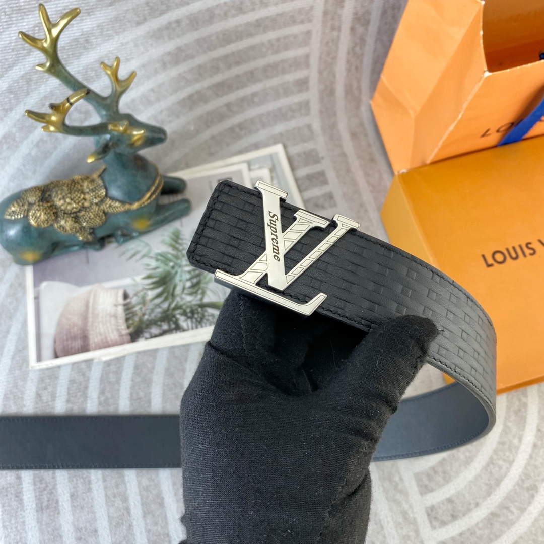 LV💕 特种皮腰带系列 ，原厂五金精品不锈钢扣，手感柔软舒适 宽3.8CM。