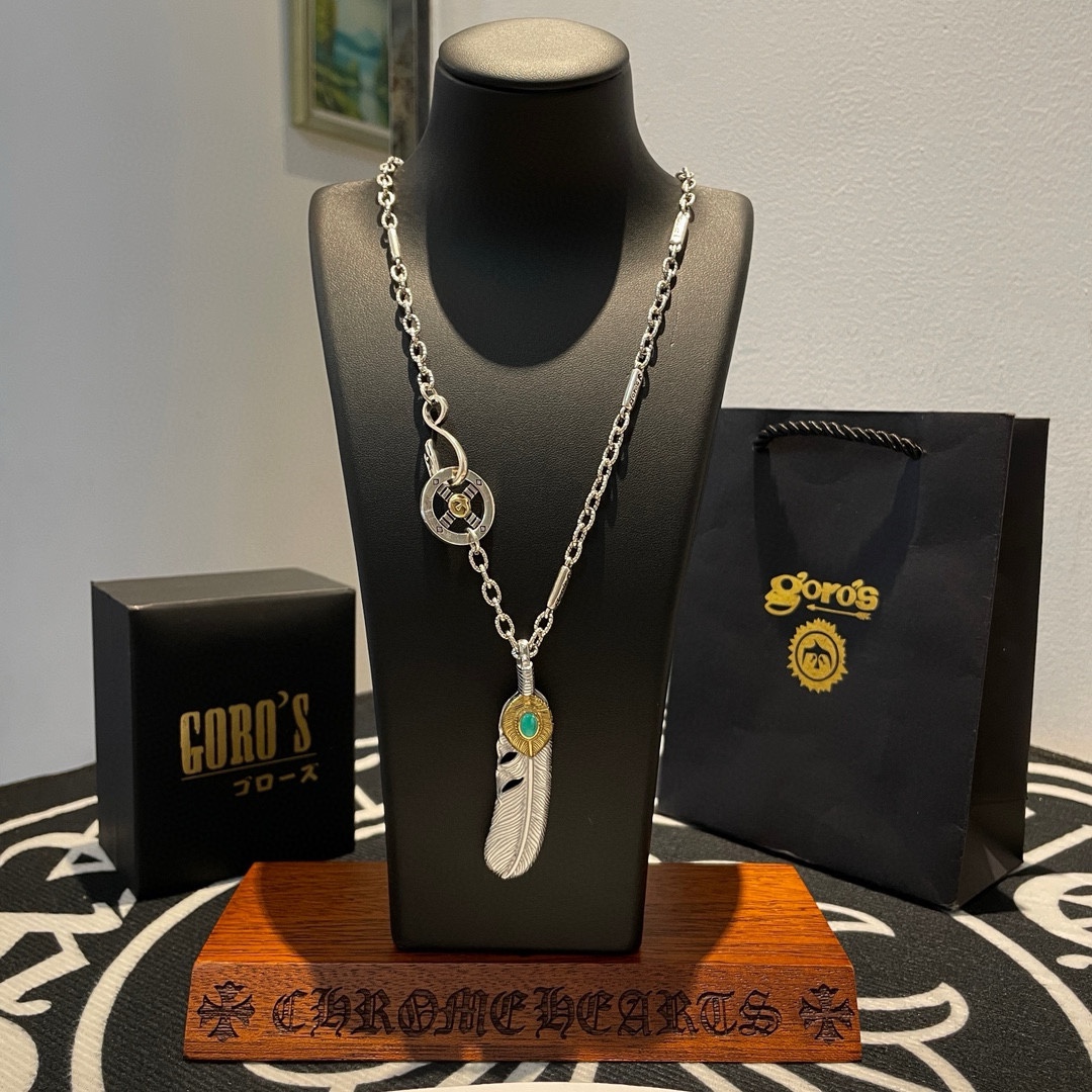 NO:113039,[New Products are on the Shelves] Goro’s Takahashi Goro’s Golden Pineapple Feather Pendant, Takahashi Classic Bamboo Necklace, Top Version, Accepted Exclusive Shot, Focus on the High-end Market, Kuaishou/ins/Xiaohongshu Hot Style, absolutely different from the ordinary version!  The details of the picture product are consistent with ZP!  Original production process, precision quality, purely handmade, authentic model opening, fashion essentials, both men and women can wear, same couple style, rock punk silver style, retro elements, trendy and versatile, same style on the official website, fine jewelry, necklace19860909批【新品上架】Goro’s高桥吾郎上金松石羽毛吊坠,高桥经典竹节项链,顶级版本,认准独家拍摄,主攻高端市场 ,快手/ins/小红书热门款,绝对区别普通版本！图片产品细节与ZP一致！原版制作工艺 精工品质 纯手工打造 ～正品开模潮流时尚必备 男女均可佩戴 情侣款同款 摇滚朋克泰银风格 复古元素 潮流百搭 官网同款,饰品精品,necklace,Jewelry