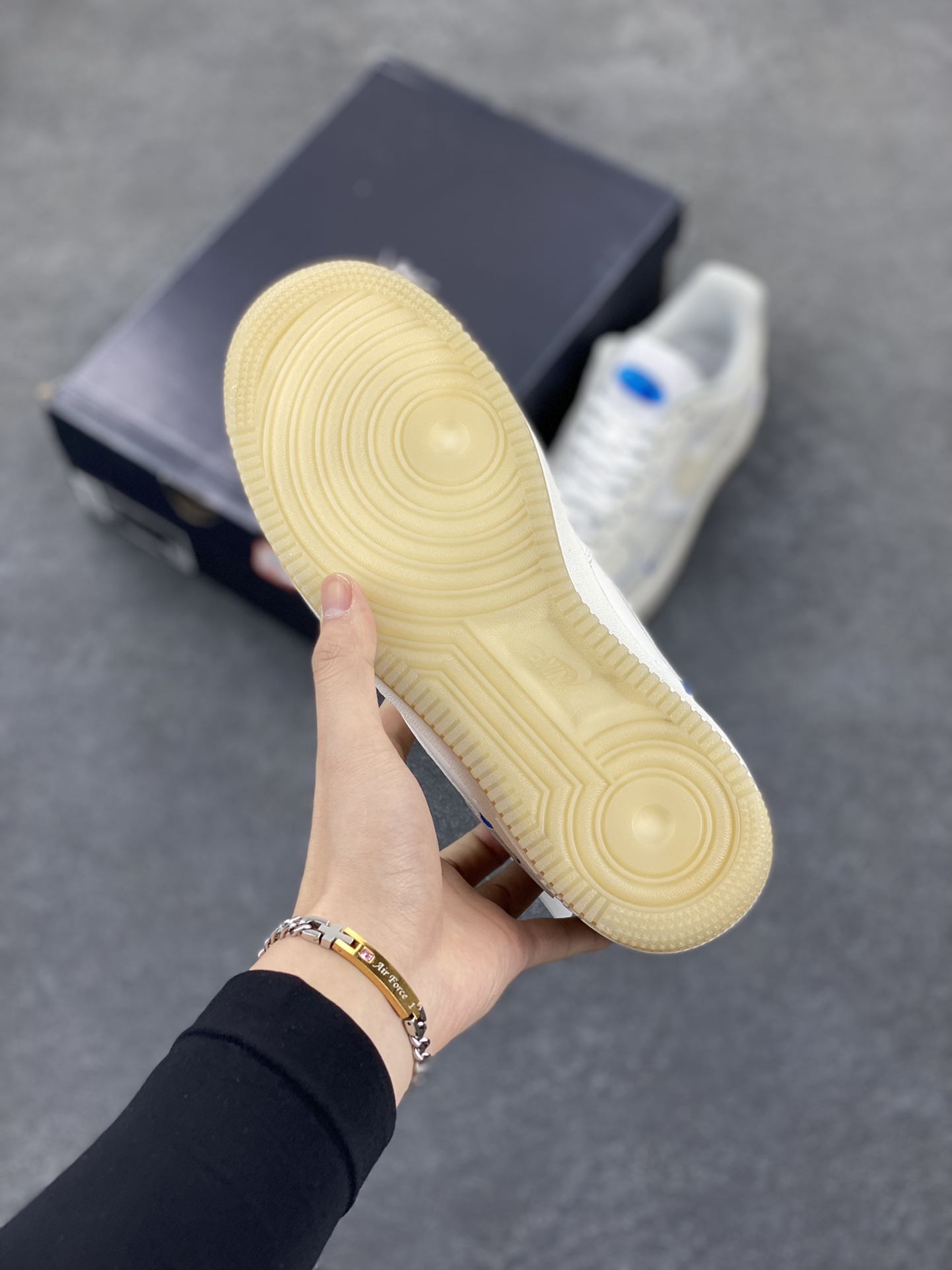 图片[5]-福利特价 Nike Air Force 1 Low 07 布鲁克林群岛白蓝 原楦头原纸板 打造纯正空军版型 专注外贸渠道 全掌内置蜂窝气垫 #原盒配件 原厂中底钢印、拉帮完美 货号：FB1839-111 尺码：36 36.5 37.5 38 38.5 39 40 40.5 41 42 42.5 43 44 44.5 45-选品中心