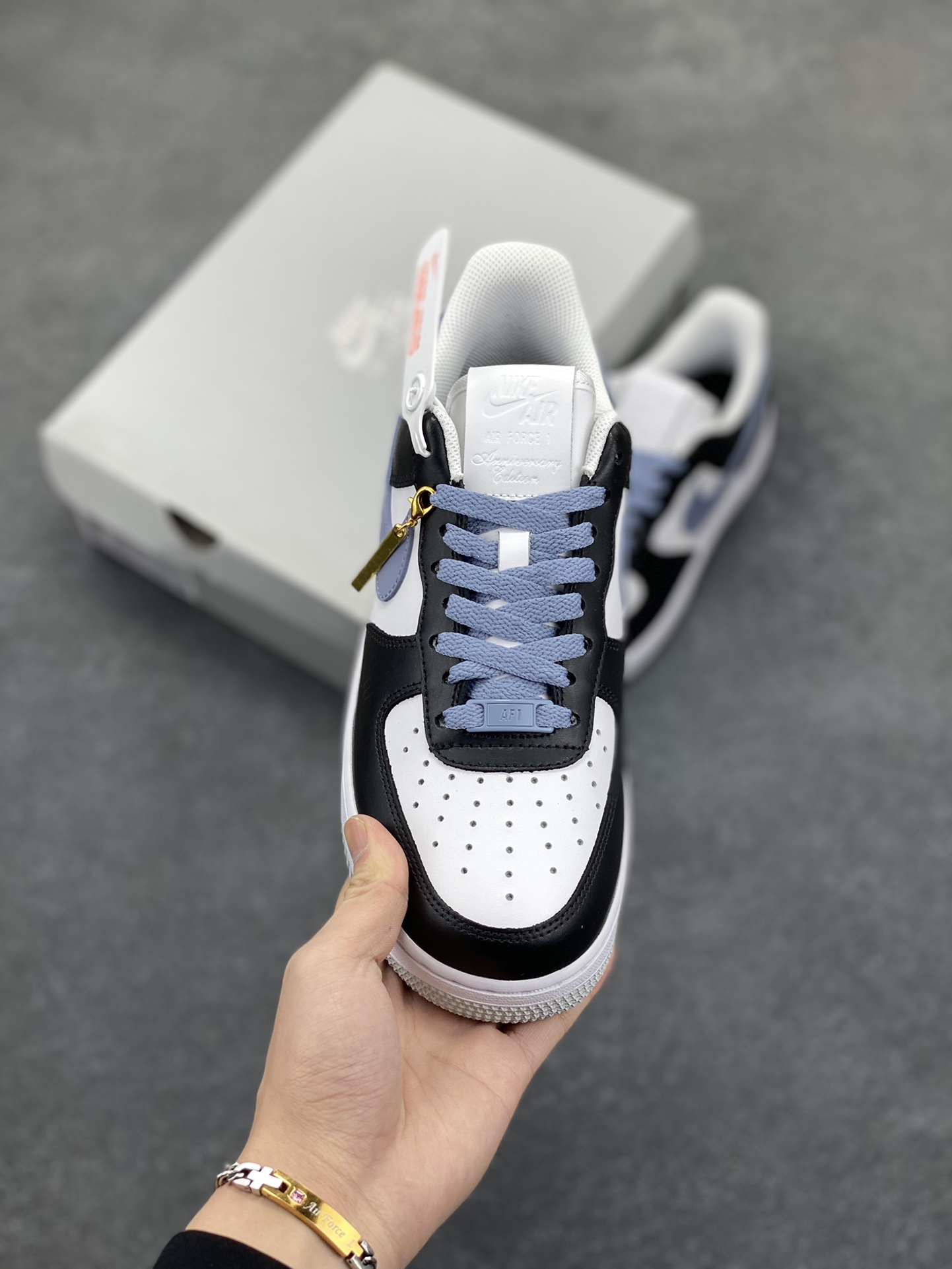 图片[2]-福利特价 Nike Air Force 1 Low 白黑灰 空军一号低帮运动休闲板鞋 原楦头原纸板 打造纯正空军版型#专注外贸渠道 全掌内置蜂窝气垫 #原盒配件 原厂中底钢印、拉帮完美 货号：FD9065-100 尺码：36 36.5 37.5 38 38.5 39 40 40.5 41 42 42.5 43 44 44.5 45-选品中心