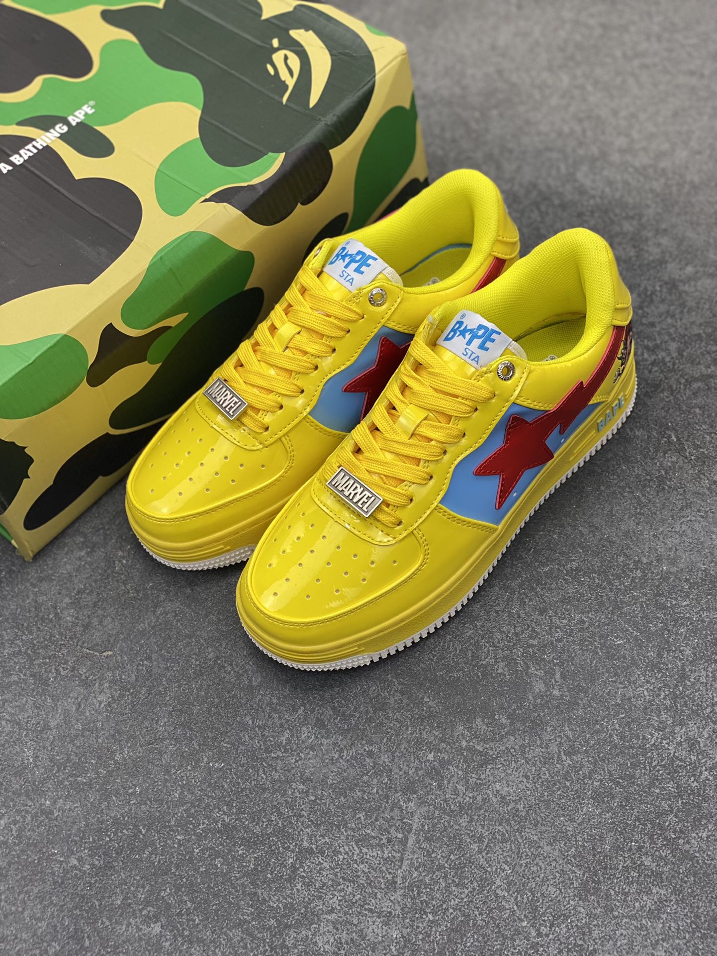 图片[8]-福利特价 潮流教父nigo品牌 明星同款 Bape Sta 绿黑灰 经典百搭休闲运动板鞋 经典猿人头设计 纯正版型 海玻璃鞋垫 内置全掌气垫 全套顶级包装 包含猿人logo定制防尘袋 猿人logo卡片 抗压收纳抽屉式鞋盒 官方同步正码 货号：1I73291905 尺码：36 36.5 37.5 38 38.5 39 40 40.5 41 42 42.5 43 44 44.5 45-选品中心