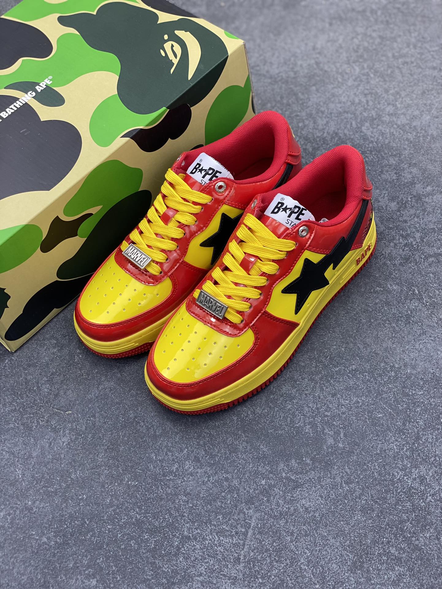 图片[8]-福利特价 潮流教父nigo品牌 明星同款 Bape Sta 绿黑灰 经典百搭休闲运动板鞋 经典猿人头设计 纯正版型 海玻璃鞋垫 内置全掌气垫 全套顶级包装 包含猿人logo定制防尘袋 猿人logo卡片 抗压收纳抽屉式鞋盒 官方同步正码 货号：1I73291902 尺码：36 36.5 37.5 38 38.5 39 40 40.5 41 42 42.5 43 44 44.5 45-选品中心