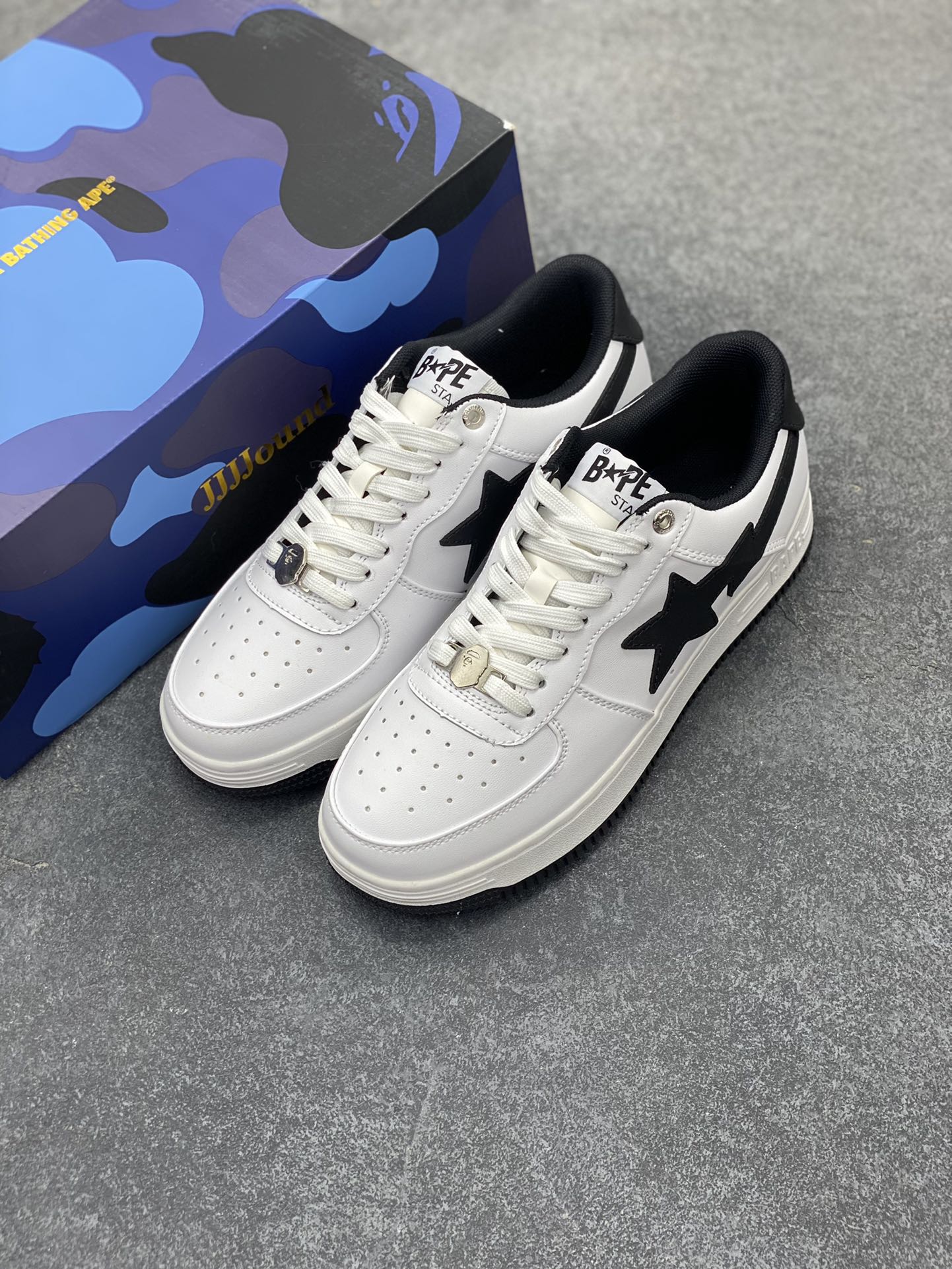 图片[8]-福利特价 潮流教父nigo品牌 明星同款 Bape Sta 绿黑灰 经典百搭休闲运动板鞋 经典猿人头设计 纯正版型 海玻璃鞋垫 内置全掌气垫 全套顶级包装 包含猿人logo定制防尘袋 猿人logo卡片 抗压收纳抽屉式鞋盒 官方同步正码 货号：1I73191912 尺码：36 36.5 37.5 38 38.5 39 40 40.5 41 42 42.5 43 44 44.5 45-选品中心