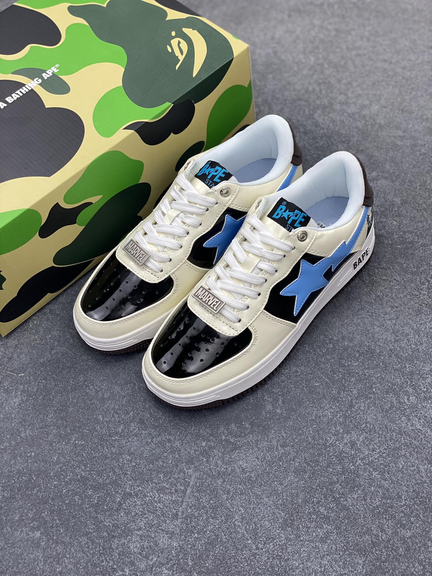 图片[8]-福利特价 潮流教父nigo品牌 明星同款 Bape Sta 绿黑灰 经典百搭休闲运动板鞋 经典猿人头设计 纯正版型 海玻璃鞋垫 内置全掌气垫 全套顶级包装 包含猿人logo定制防尘袋 猿人logo卡片 抗压收纳抽屉式鞋盒 官方同步正码 货号：1I73291906 尺码：36 36.5 37.5 38 38.5 39 40 40.5 41 42 42.5 43 44 44.5 45-选品中心