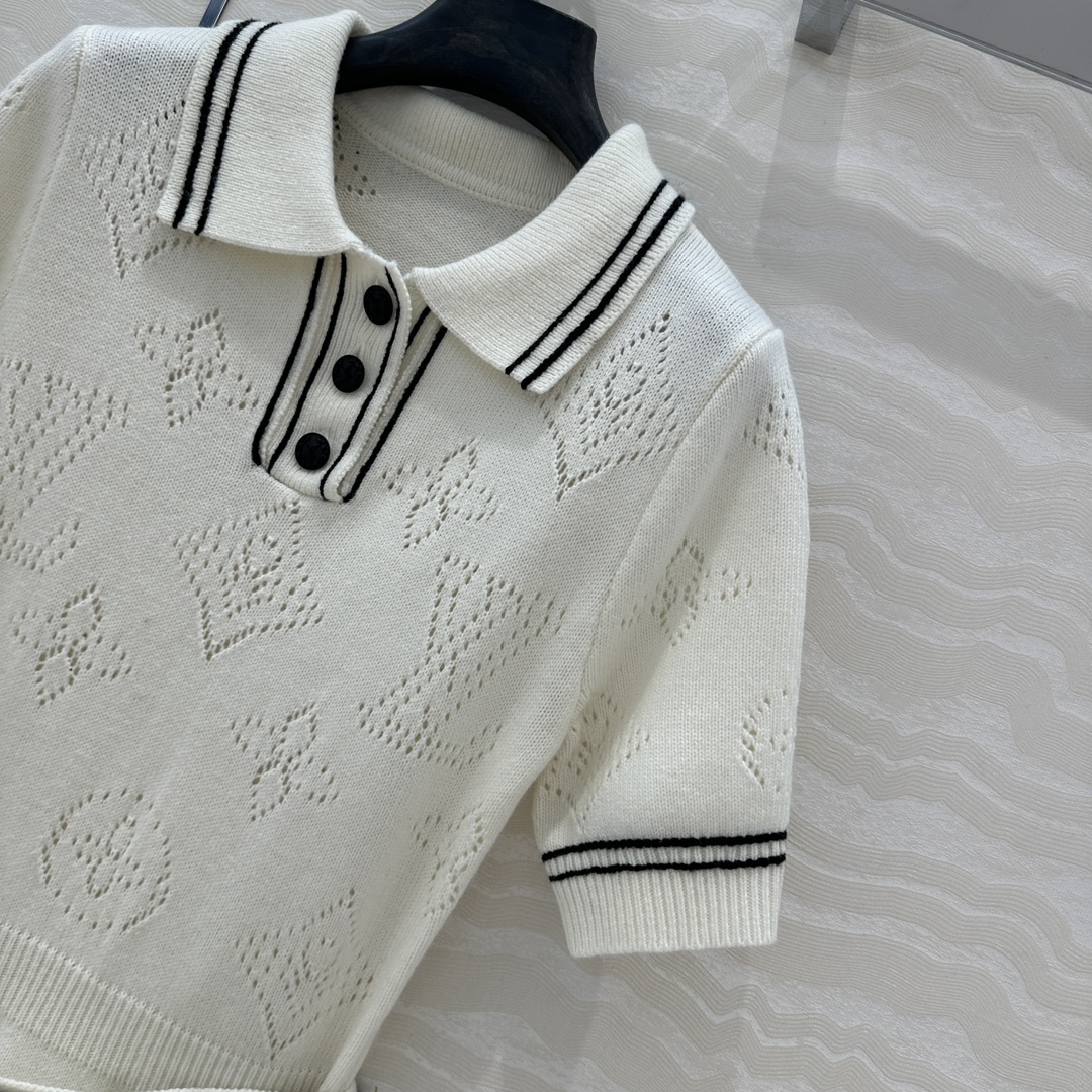 独家首发❤️原单品质！Monogram花㚏学院风针织polo领短袖连衣裙！瑞士机重工定位缕孔嵌花工艺贯穿