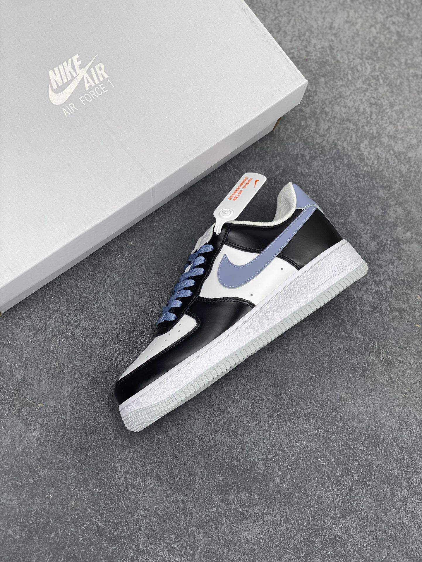 图片[7]-福利特价 Nike Air Force 1 Low 白黑灰 空军一号低帮运动休闲板鞋 原楦头原纸板 打造纯正空军版型#专注外贸渠道 全掌内置蜂窝气垫 #原盒配件 原厂中底钢印、拉帮完美 货号：FD9065-100 尺码：36 36.5 37.5 38 38.5 39 40 40.5 41 42 42.5 43 44 44.5 45-选品中心