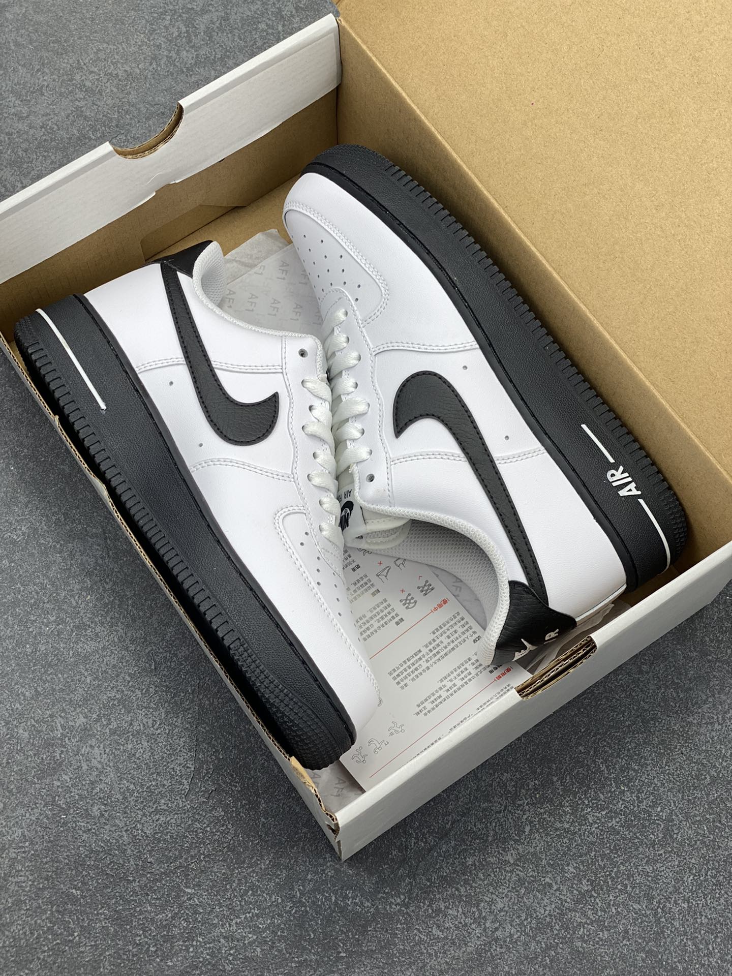 图片[9]-福利特价 Nike Air Force 1 Low 大学白黑 空军一号低帮运动休闲板鞋 原装级别 原楦头原纸板 打造纯正空军版型#专注外贸渠道 全掌内置蜂窝气垫 #原盒配件 原厂中底钢印、拉帮完美 货号：CK7663-101 尺码：36 36.5 37.5 38 38.5 39 40 40.5 41 42 42.5 43 44 44.5 45-选品中心