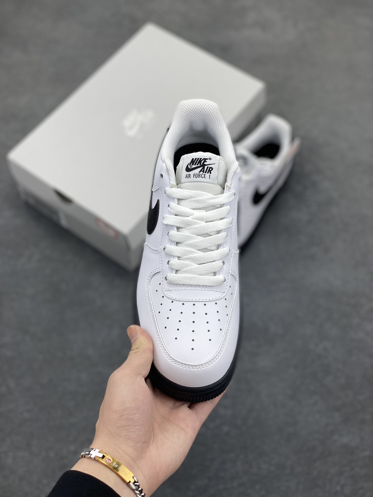 图片[2]-福利特价 Nike Air Force 1 Low 大学白黑 空军一号低帮运动休闲板鞋 原装级别 原楦头原纸板 打造纯正空军版型#专注外贸渠道 全掌内置蜂窝气垫 #原盒配件 原厂中底钢印、拉帮完美 货号：CK7663-101 尺码：36 36.5 37.5 38 38.5 39 40 40.5 41 42 42.5 43 44 44.5 45-选品中心