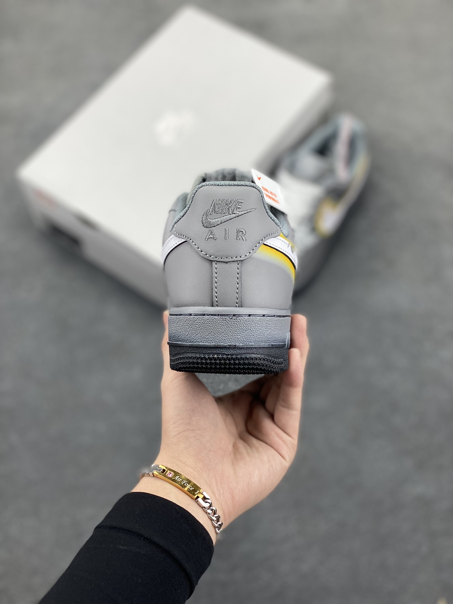 图片[4]-Nike Air Force 1 Low 原楦头原纸板 打造纯正空军版型专注外贸渠道 全掌内置蜂窝气垫 原盒配件 原厂中底钢印、拉帮完美 货号：CW2288-111 尺码：36 36.5 37.5 38 38.5 39 40 40.5 41 42 42.5 43 44 44.5 45-选品中心