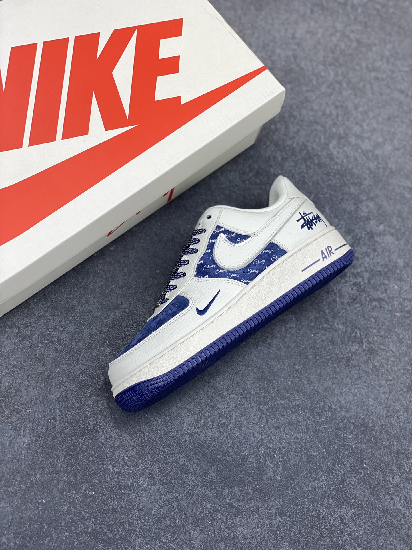图片[7]-Nike Air Force 1 Low 空军一号低帮百搭休闲运动板鞋。柔软、弹性十足的缓震性能和出色的中底设计，横跨复古与现代的外型结合，造就出风靡全球三十多年的Force 1，直到今天还深受青睐。 货号：XZ6188-728 尺码：36 37.5 38 39 40 40.5 41 42 42.5 43 44 44.5 45-选品中心