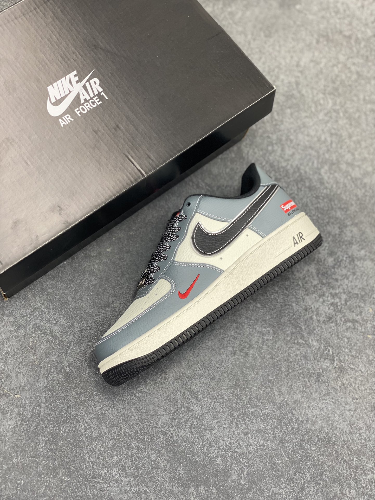 图片[7]-Nike Air Force 1 Low 空军一号低帮百搭休闲运动板鞋。柔软、弹性十足的缓震性能和出色的中底设计，横跨复古与现代的外型结合，造就出风靡全球三十多年的Force 1，直到今天还深受青睐。 货号：XZ6188-385 尺码：36 37.5 38 39 40 40.5 41 42 42.5 43 44 44.5 45-选品中心