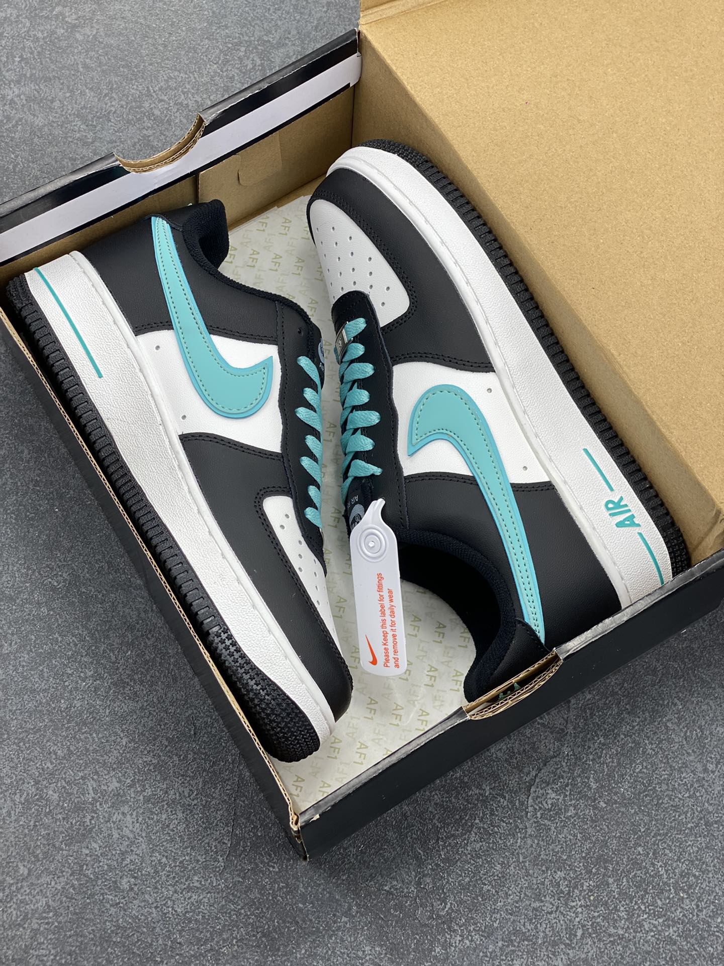 图片[9]-Nike Air Force 1 Low 空军一号低帮百搭休闲运动板鞋。柔软、弹性十足的缓震性能和出色的中底设计，横跨复古与现代的外型结合，造就出风靡全球三十多年的Force 1，直到今天还深受青睐。 货号：DV0788-100 尺码：36 37.5 38 39 40 41 42 43 44 45-选品中心