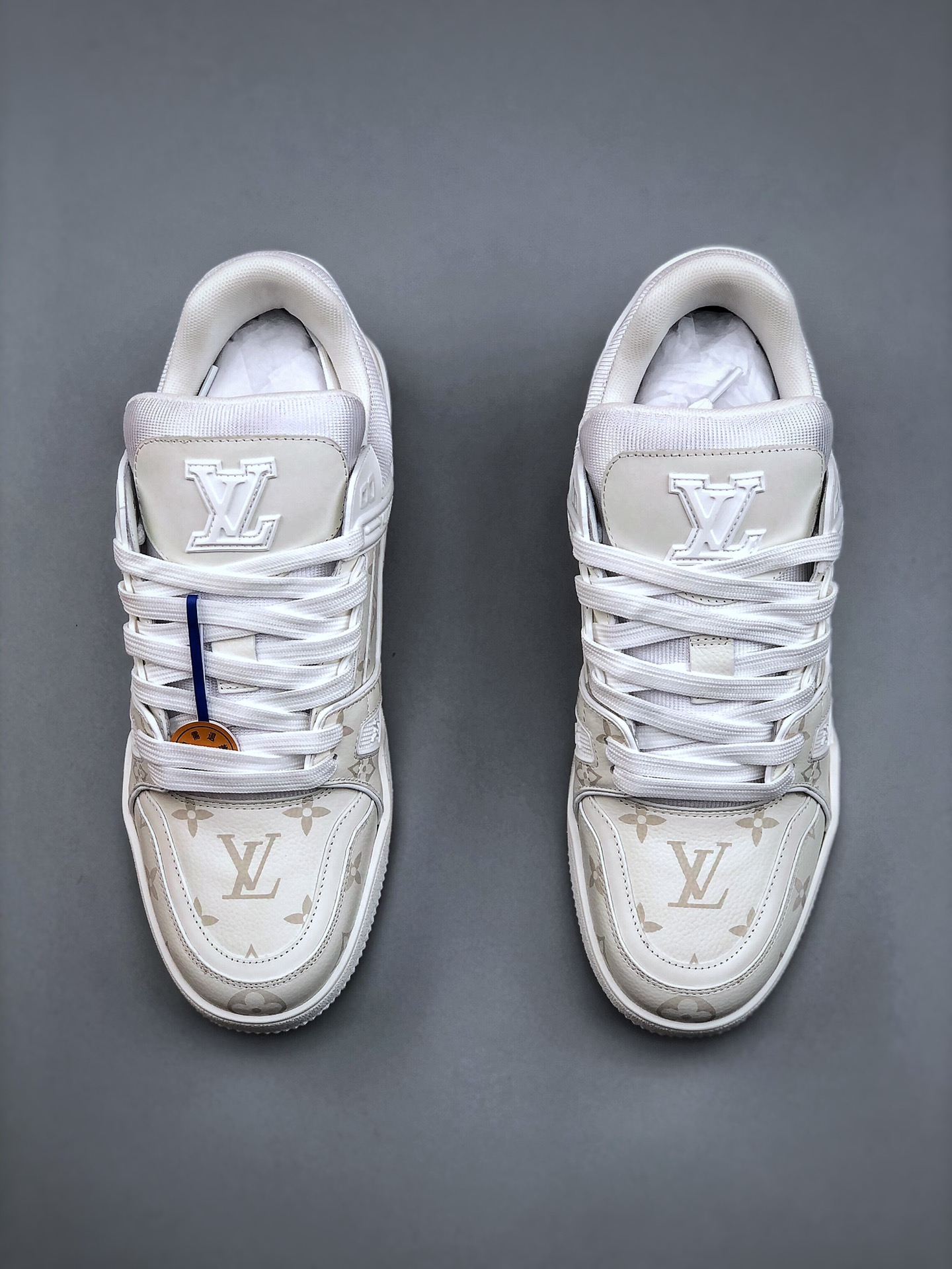 Louis Vuitton Trainer 2.0 Sneakers Low White Monogram Leather, Size 39-45 5 i1742337196 3609 4