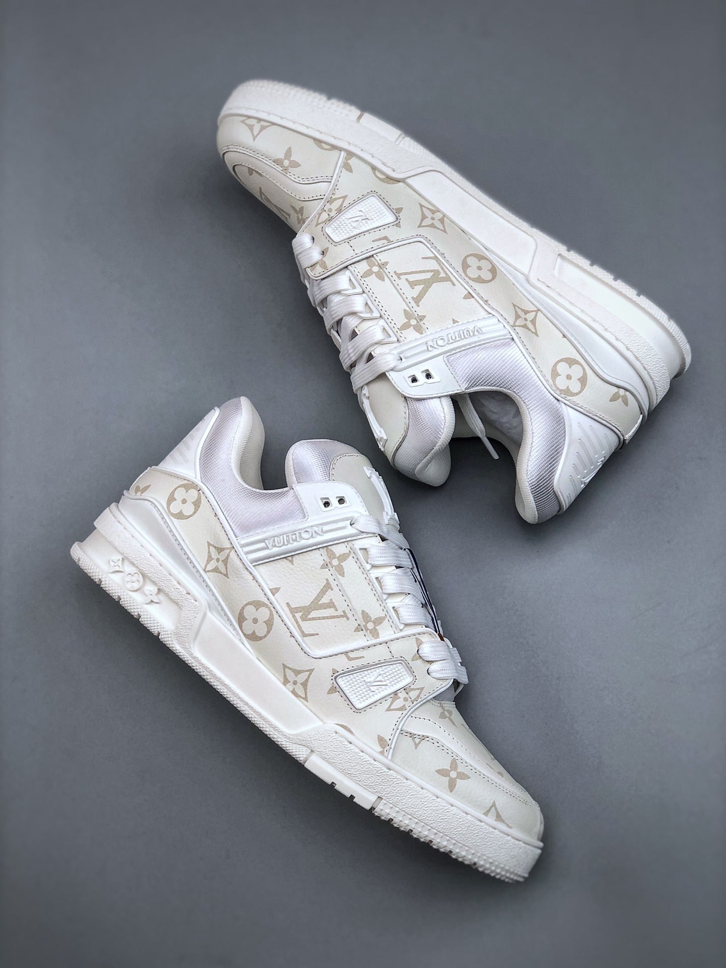 Louis Vuitton Trainer 2.0 Sneakers Low White Monogram Leather, Size 39-45 9 i1742337196 5386 8