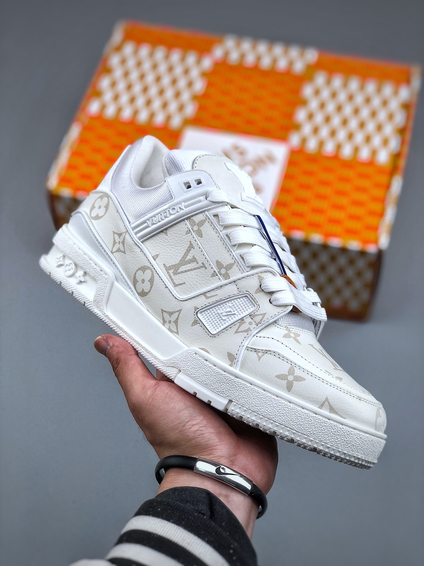Louis Vuitton Trainer 2.0 Sneakers Low White Monogram Leather, Size 39-45 1 i1742337196 5746 0