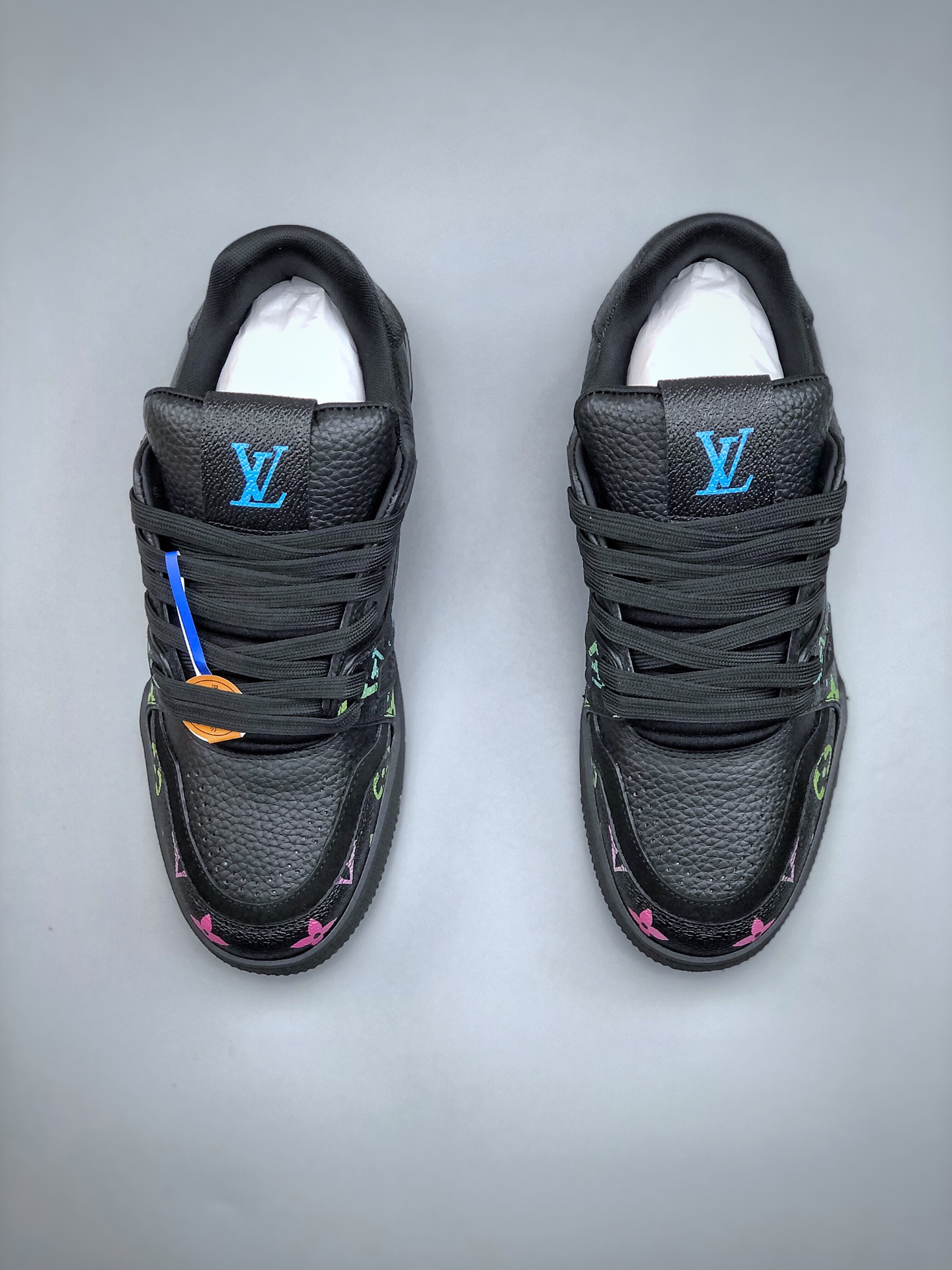 Louis Vuitton Trainer 2.0 Sneaker Low Black Monogram, Versatile Style 6 i1742337212 5502 4