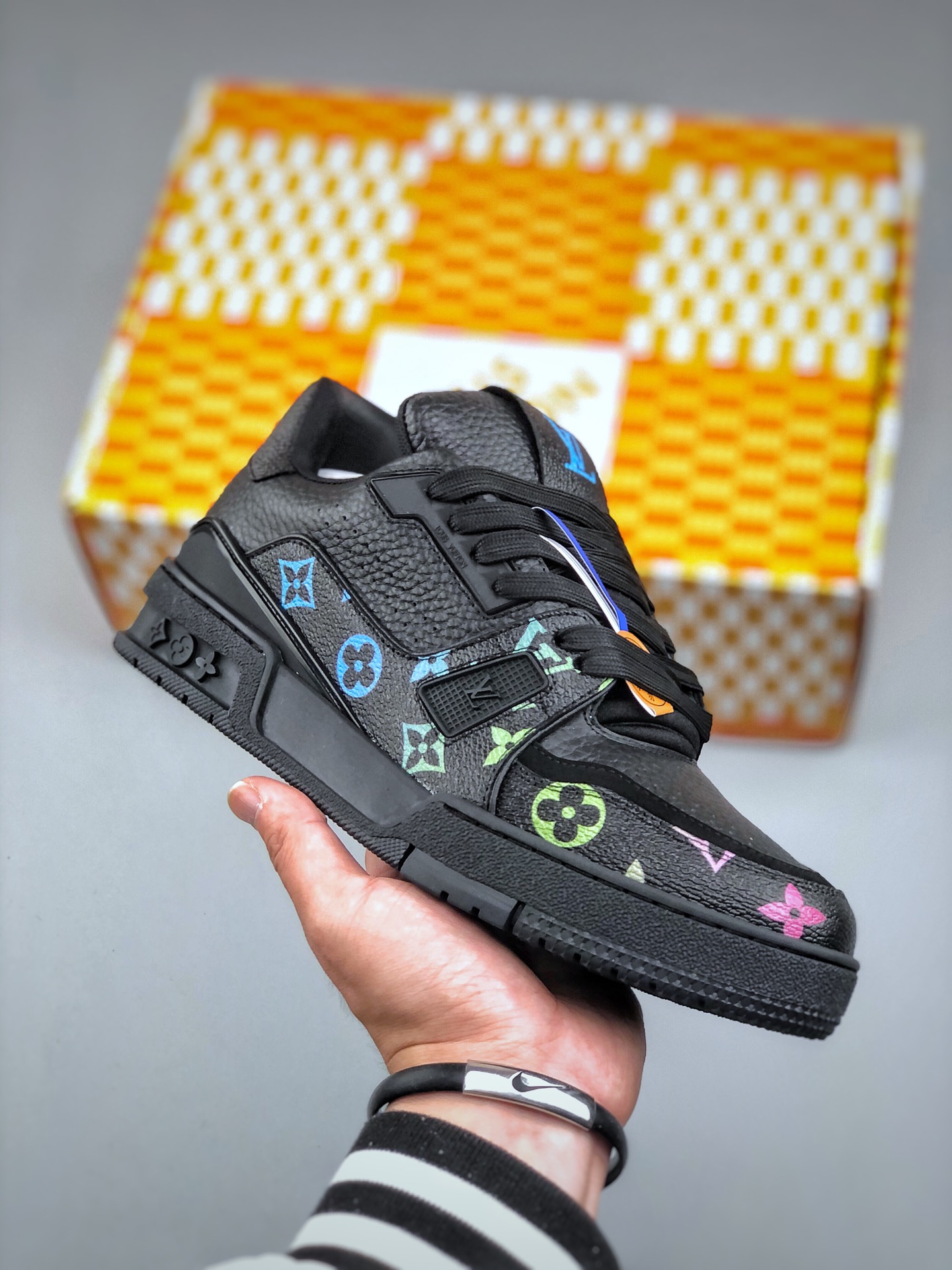 Louis Vuitton Trainer 2.0 Sneaker Low Black Monogram, Versatile Style 2 i1742337212 8582 0
